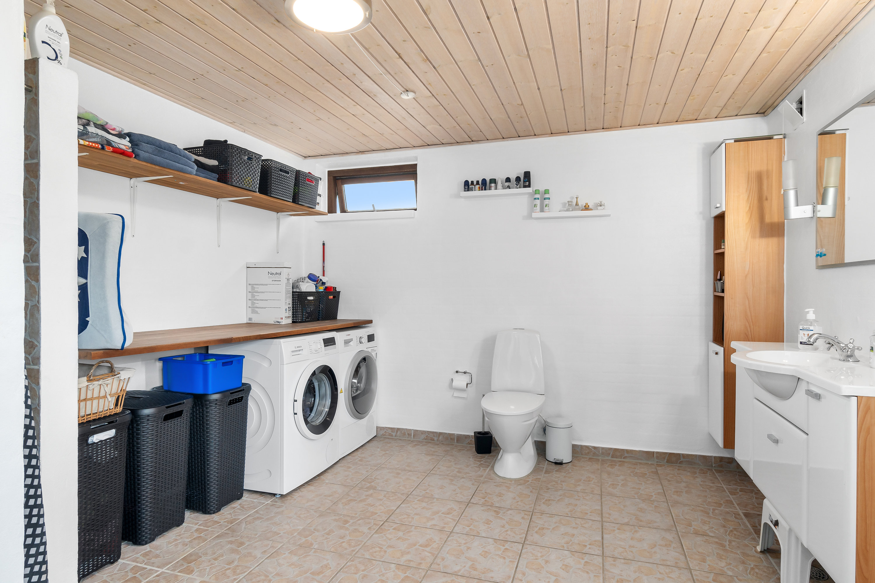 Fremhævet badeværelse billede i fuldskærmstilstand. Billede af Brejningvej 20, Brjn Kirkeby, 6971 Spjald