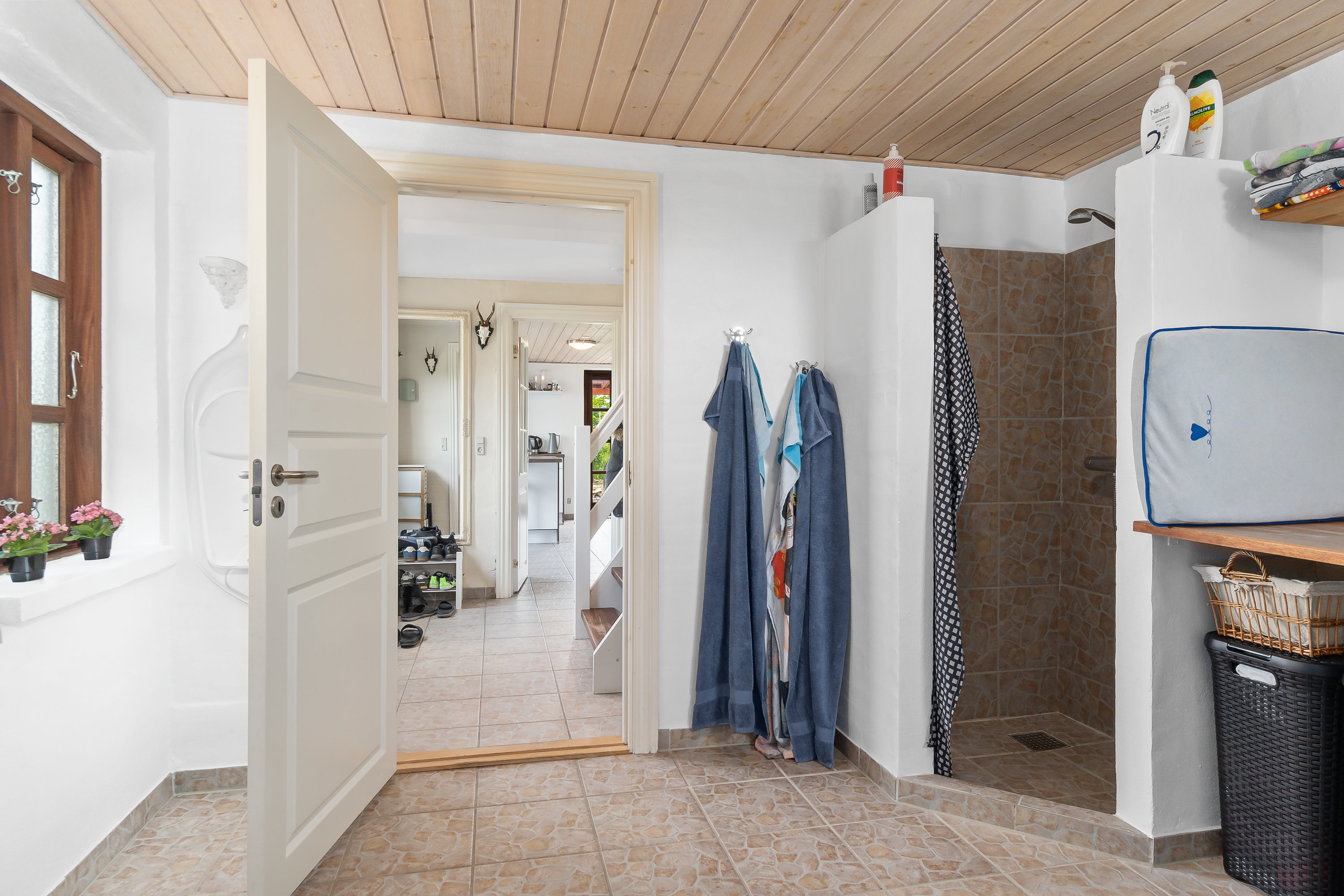 Fremhævet badeværelse billede i fuldskærmstilstand. Billede af Brejningvej 20, Brjn Kirkeby, 6971 Spjald