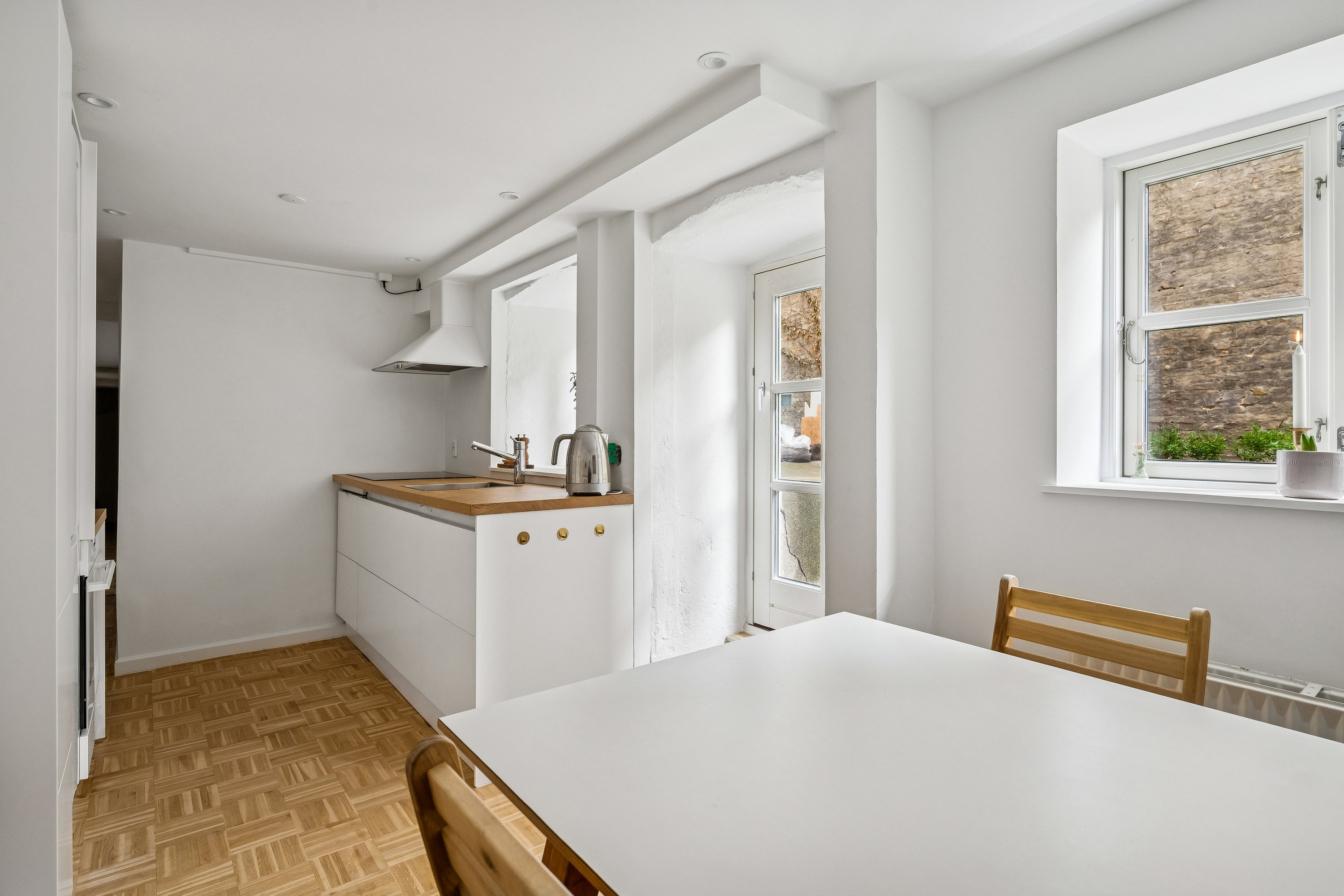 Fremhævet værelse billede i fuldskærmstilstand. Billede af Christiansgade 8, kld.., 8000 Aarhus C