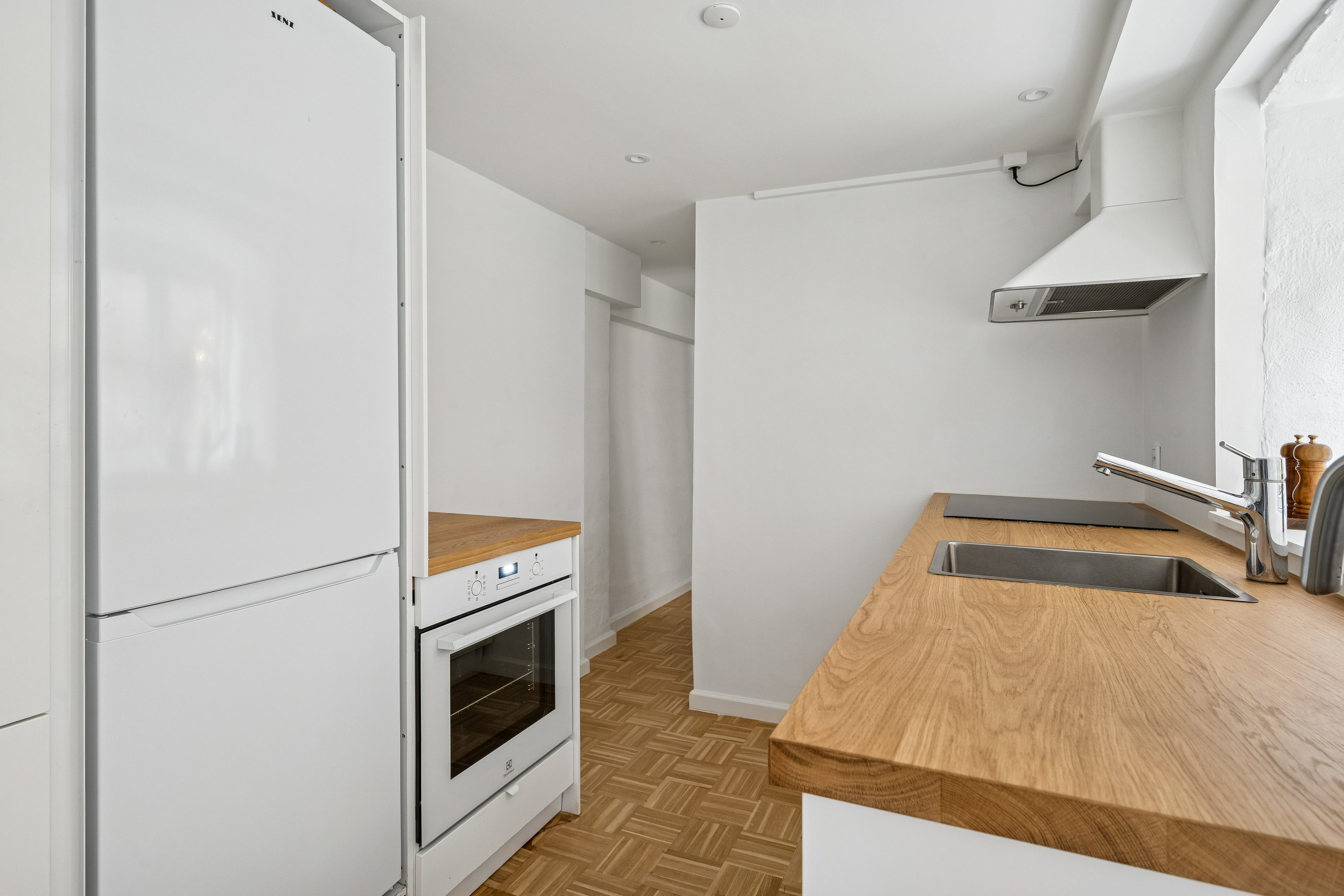 Fremhævet værelse billede i fuldskærmstilstand. Billede af Christiansgade 8, kld.., 8000 Aarhus C