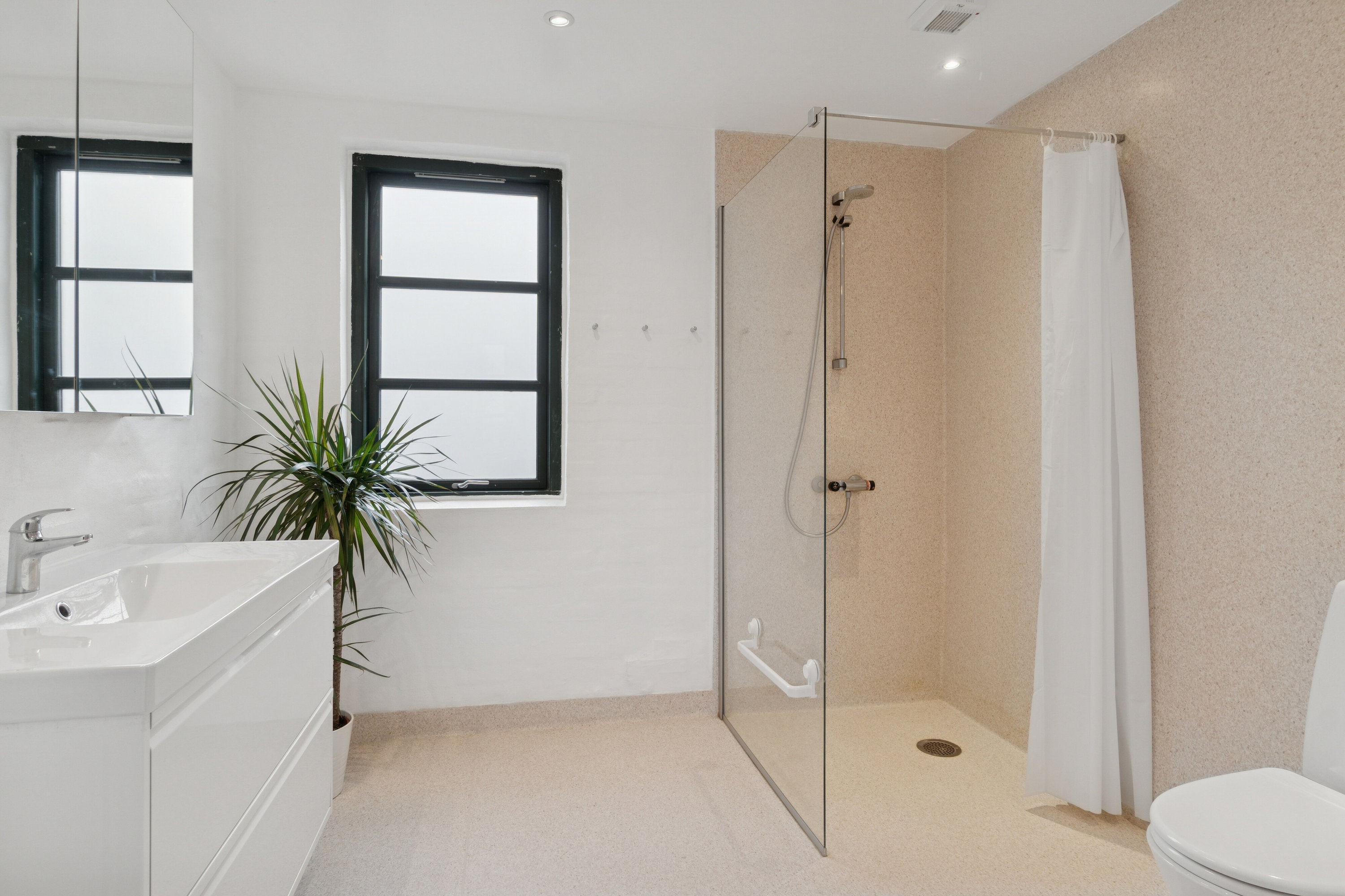 Fremhævet badeværelse billede i fuldskærmstilstand. Billede af Rolighedsvej 18, 4200 Slagelse