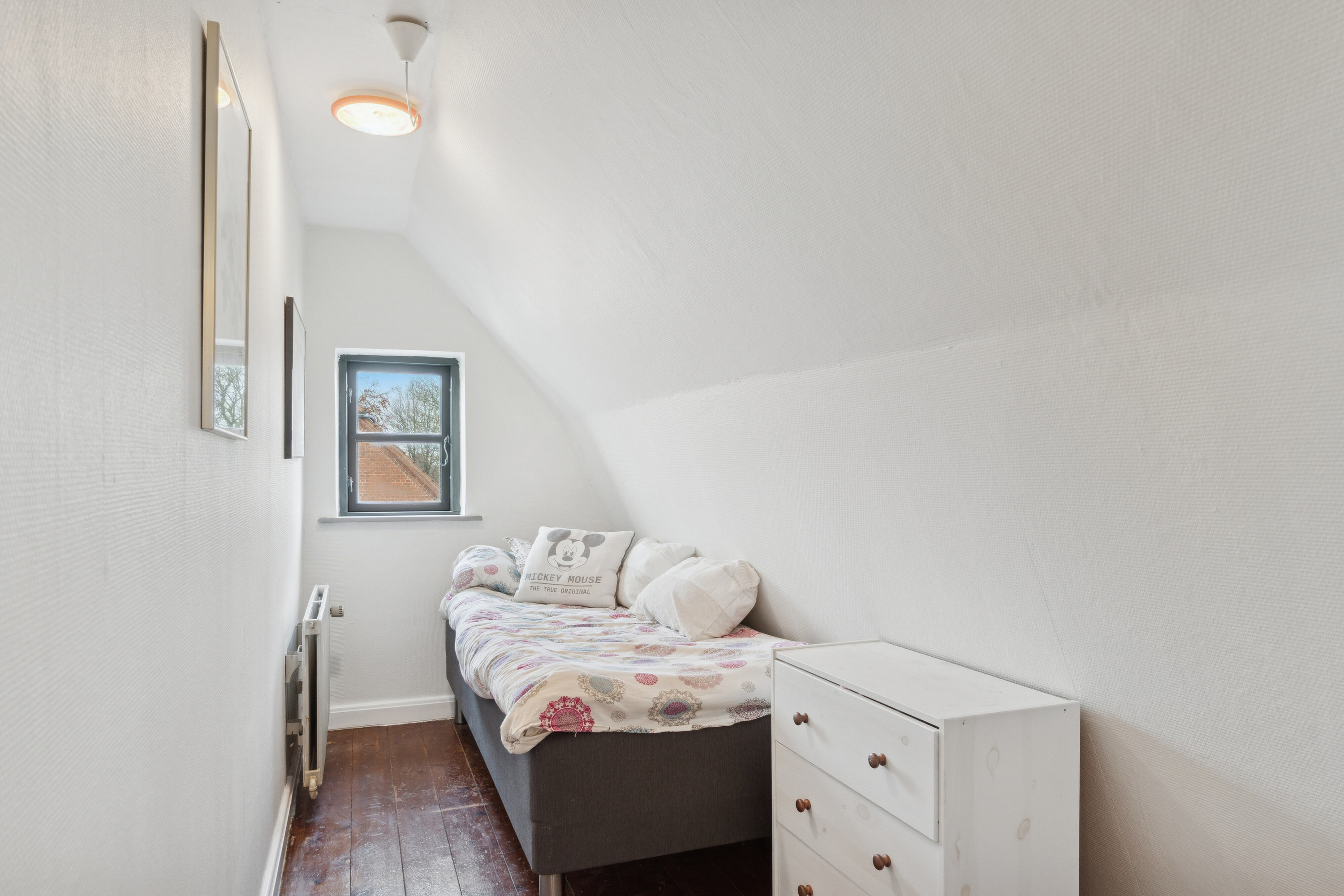 Fremhævet soveværelse billede i fuldskærmstilstand. Billede af Rolighedsvej 18, 4200 Slagelse