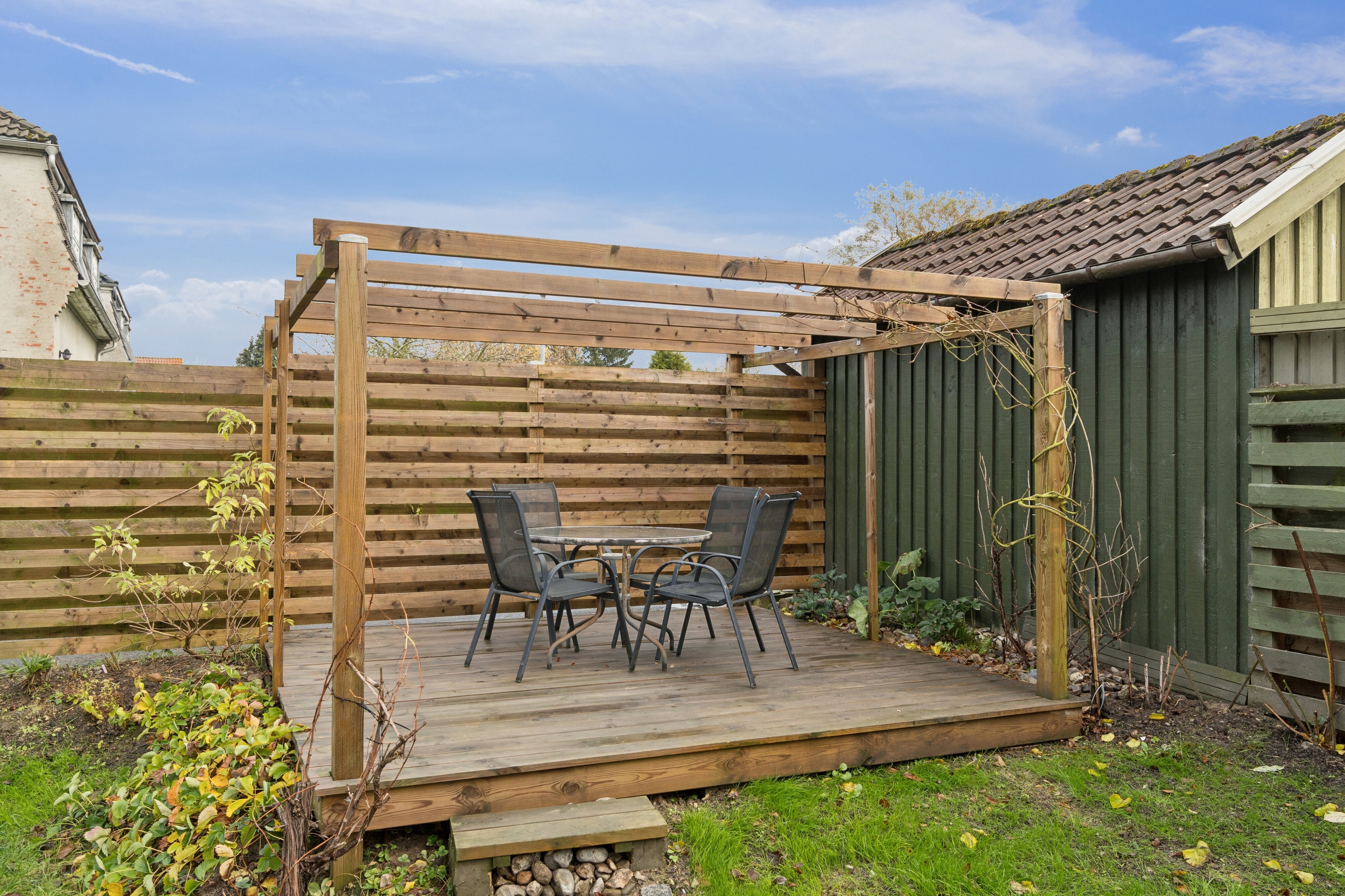 Fremhævet set fra haven billede i fuldskærmstilstand. Billede af Rolighedsvej 18, 4200 Slagelse