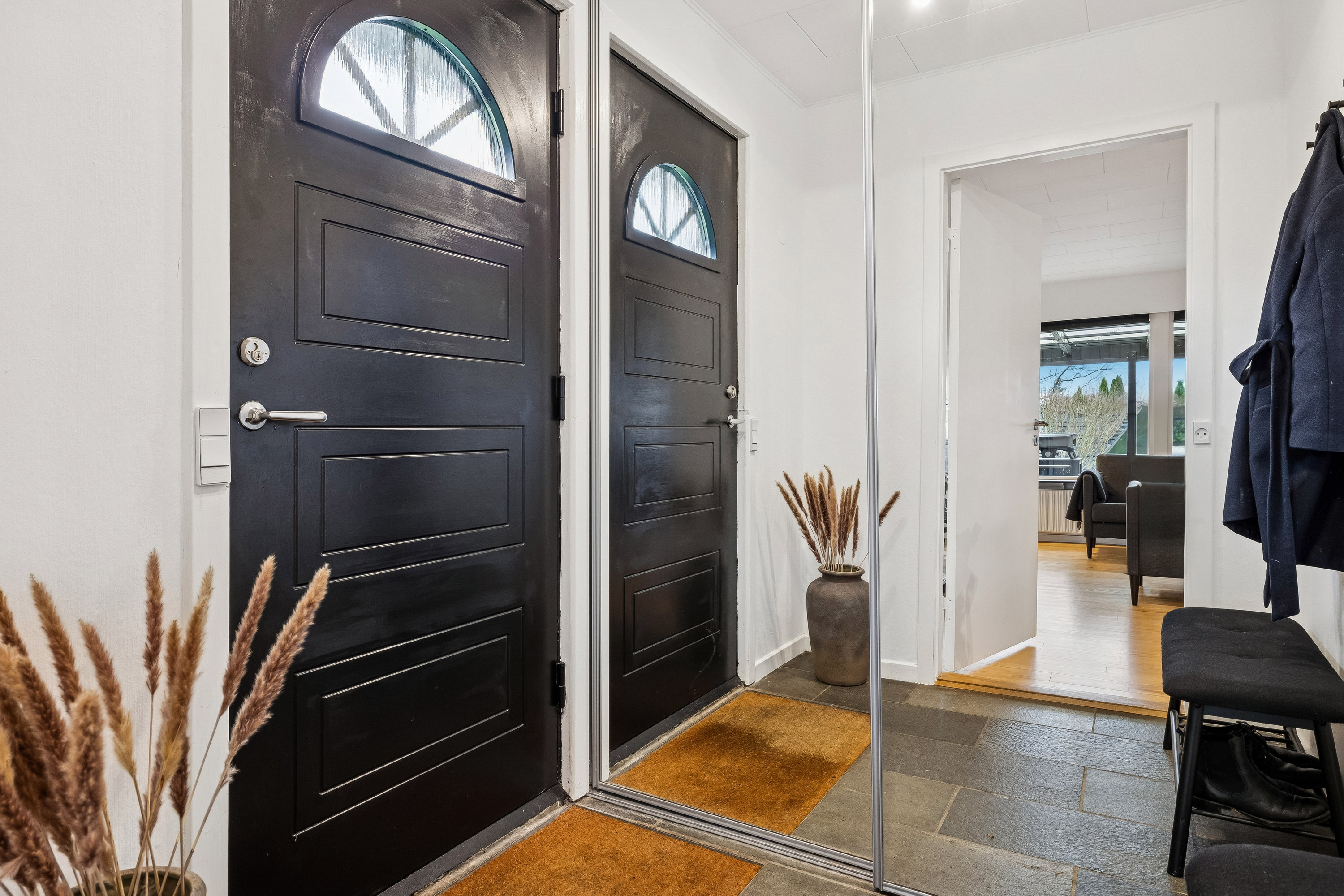 Miniaturebillede 2: entré. Billede af Gærdet 1, Vrold, 8660 Skanderborg