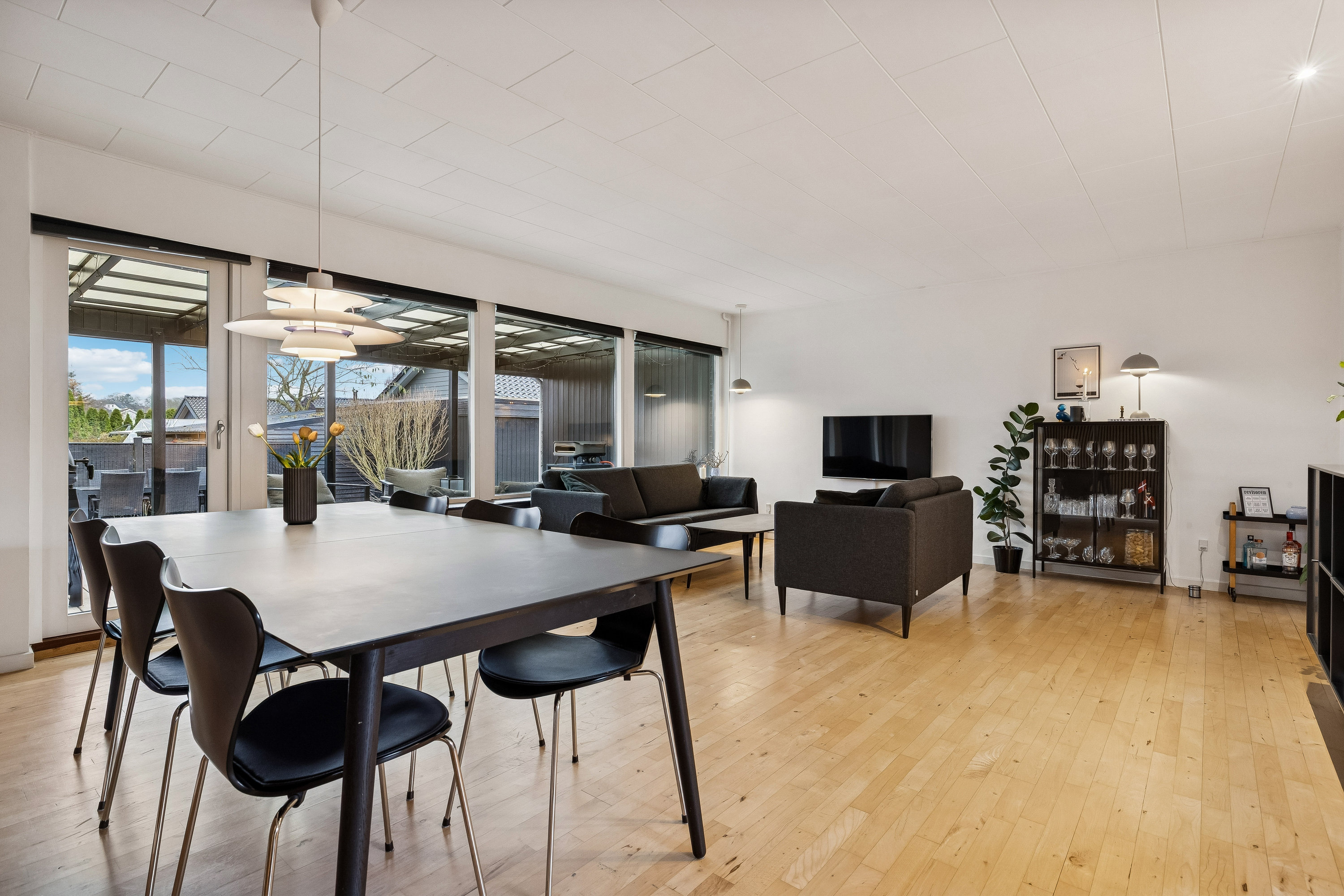 Fremhævet stue billede i fuldskærmstilstand. Billede af Gærdet 1, Vrold, 8660 Skanderborg