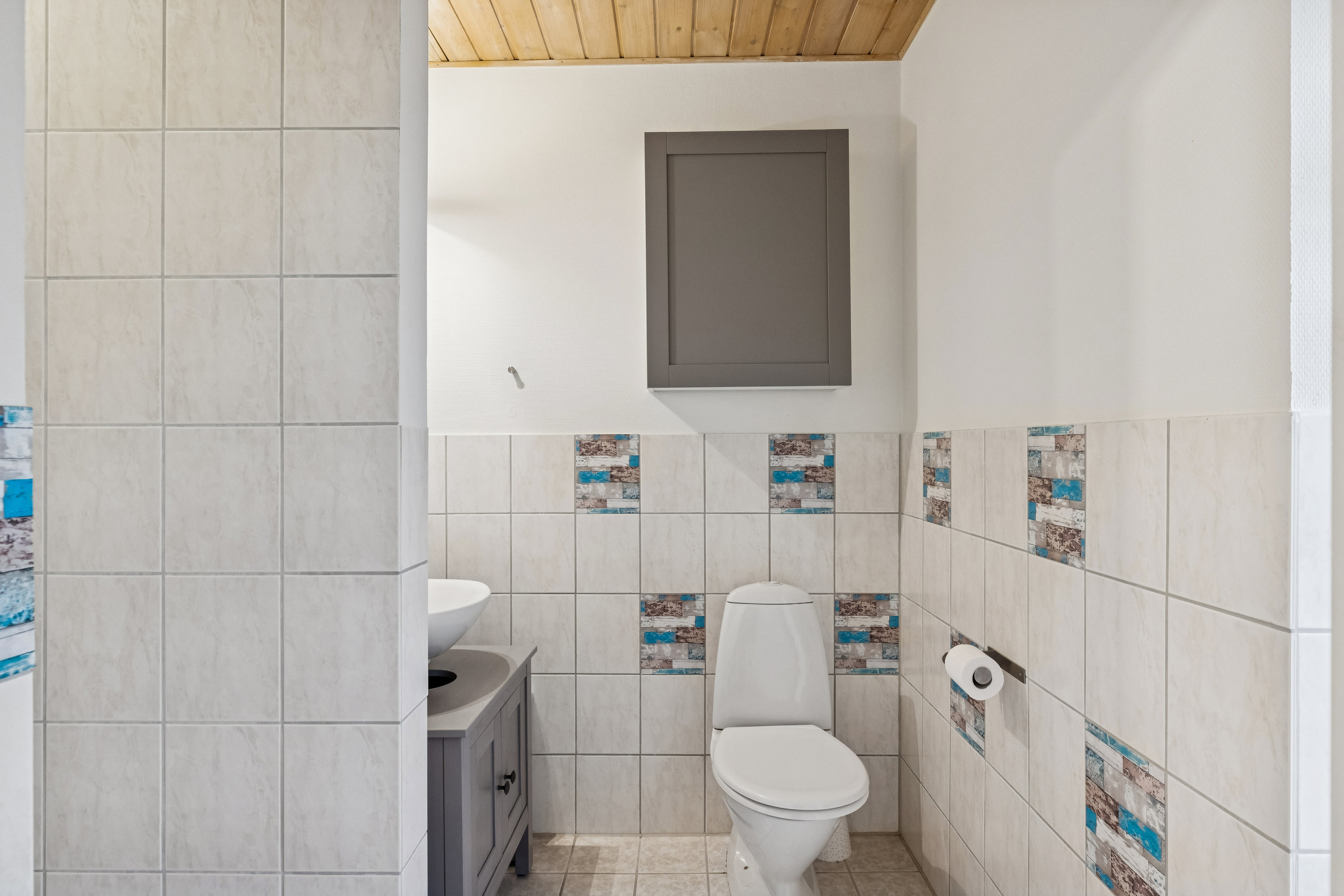 Fremhævet badeværelse billede i fuldskærmstilstand. Billede af Lyøvej 3, 6440 Augustenborg