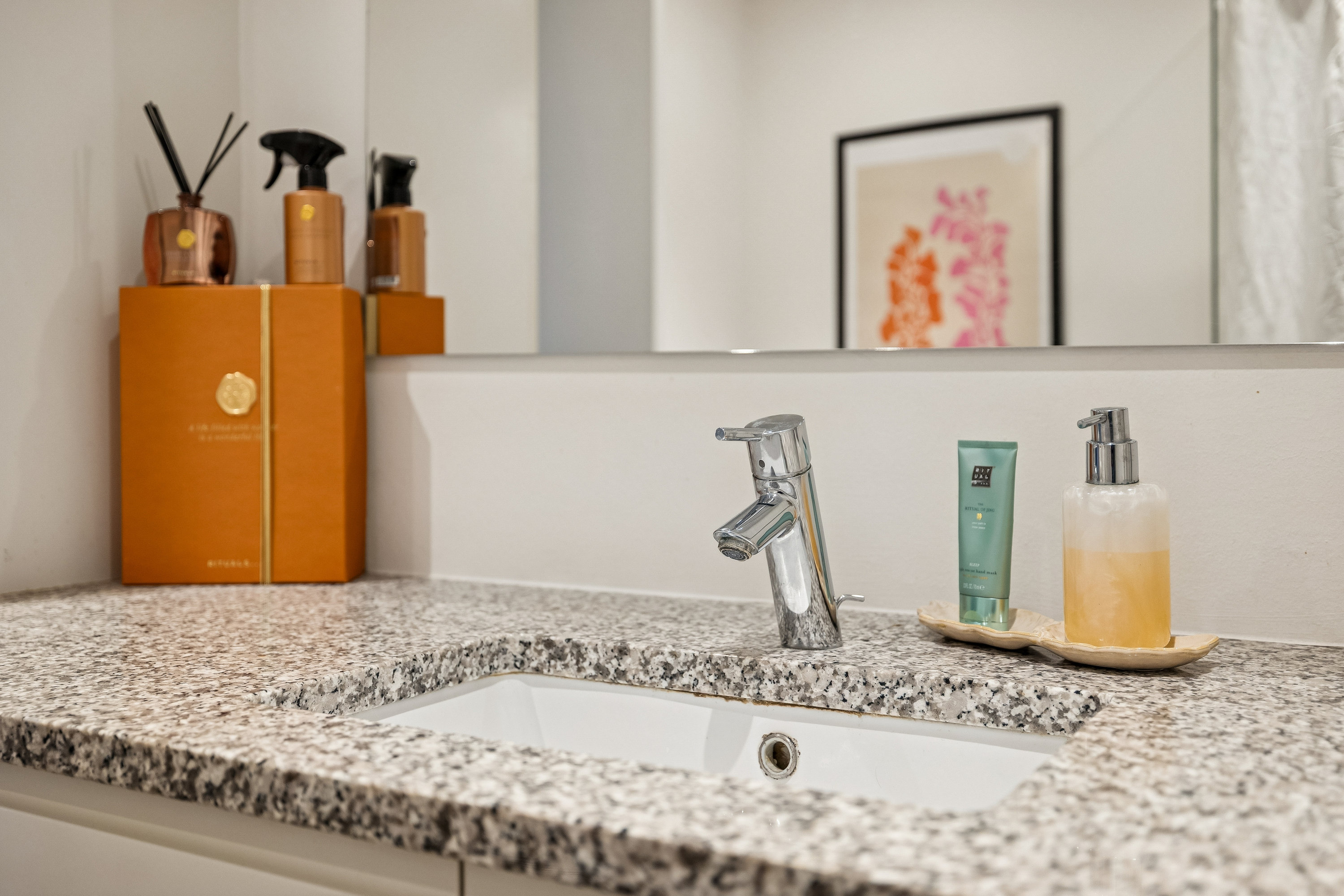 Fremhævet badeværelse billede i fuldskærmstilstand. Billede af Kongefolden 2, 1. mf., Skanderborg Bakker, 8660 Skanderborg