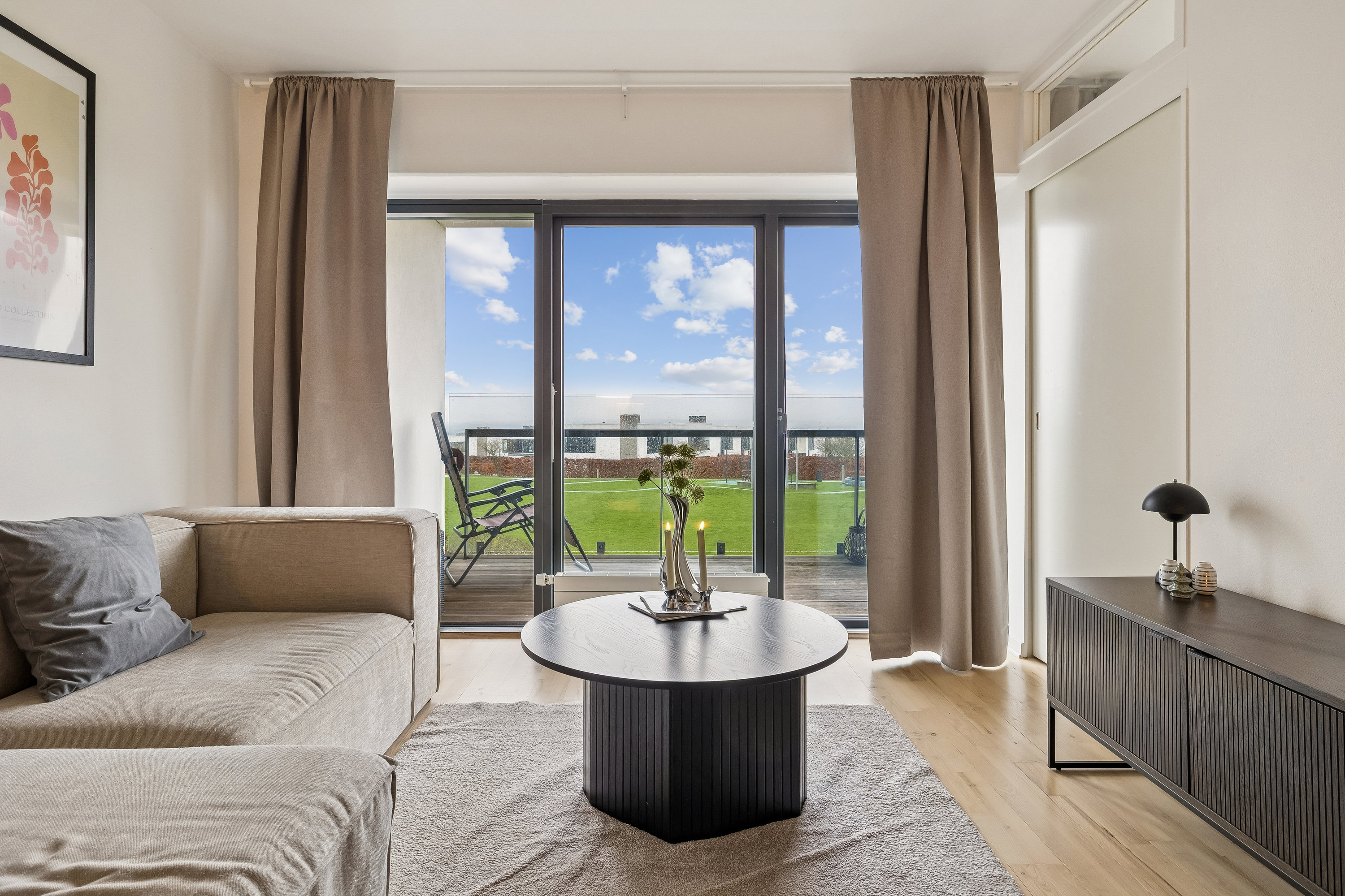 Fremhævet alrum billede i fuldskærmstilstand. Billede af Kongefolden 2, 1. mf., Skanderborg Bakker, 8660 Skanderborg