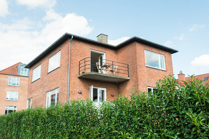 Fremhævet hovedejendom billede i fuldskærmstilstand. Billede af Ellemarksvej 9, 1., 8000 Aarhus C