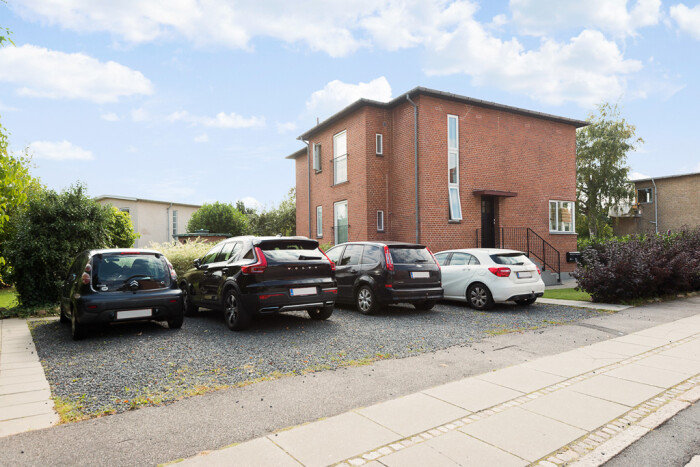 Fremhævet hovedejendom billede i fuldskærmstilstand. Billede af Ellemarksvej 9, 1., 8000 Aarhus C