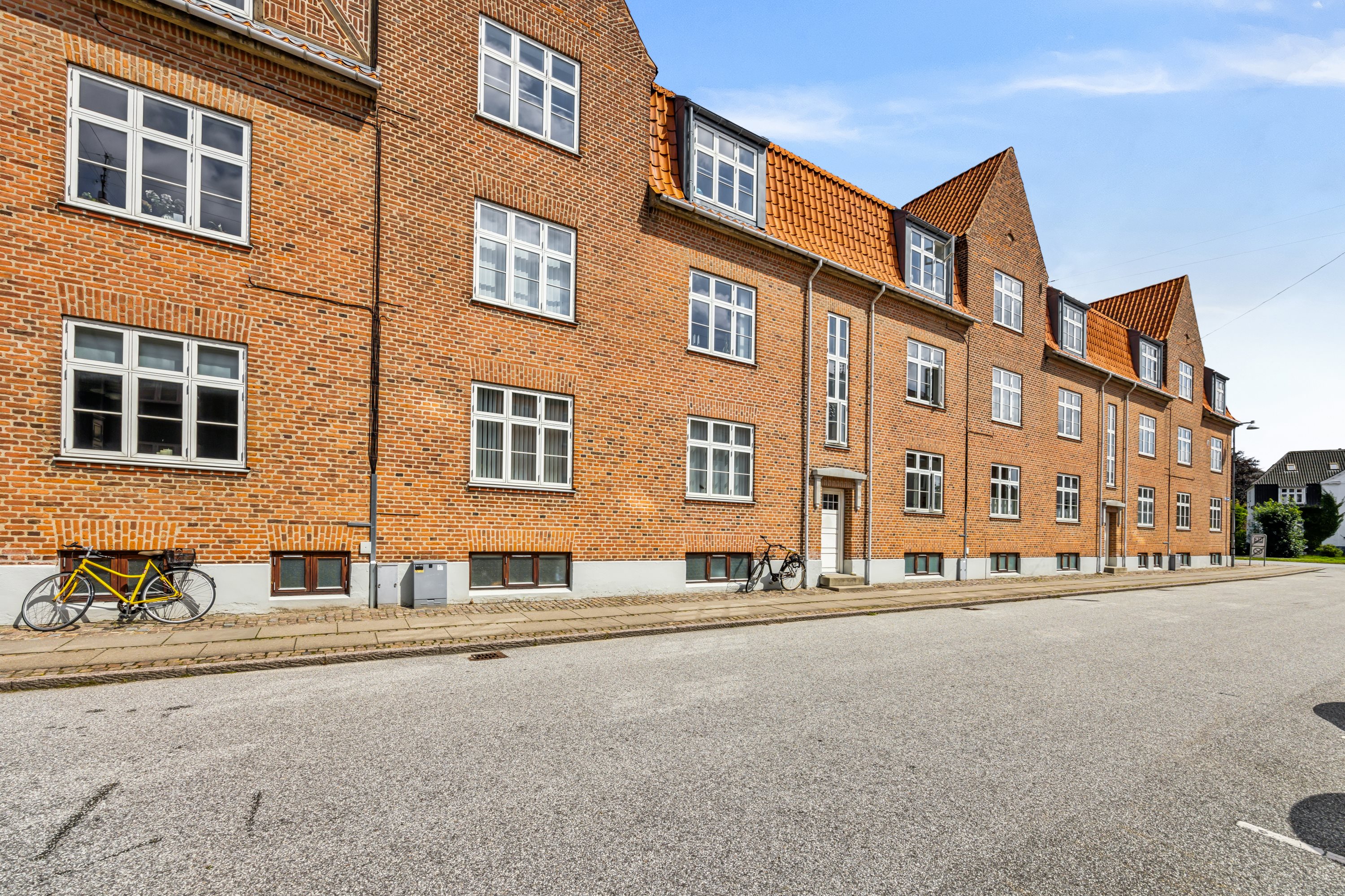 Fremhævet ejendom 1 billede i fuldskærmstilstand. Billede af Falstersgade 25, 2. tv., 9000 Aalborg