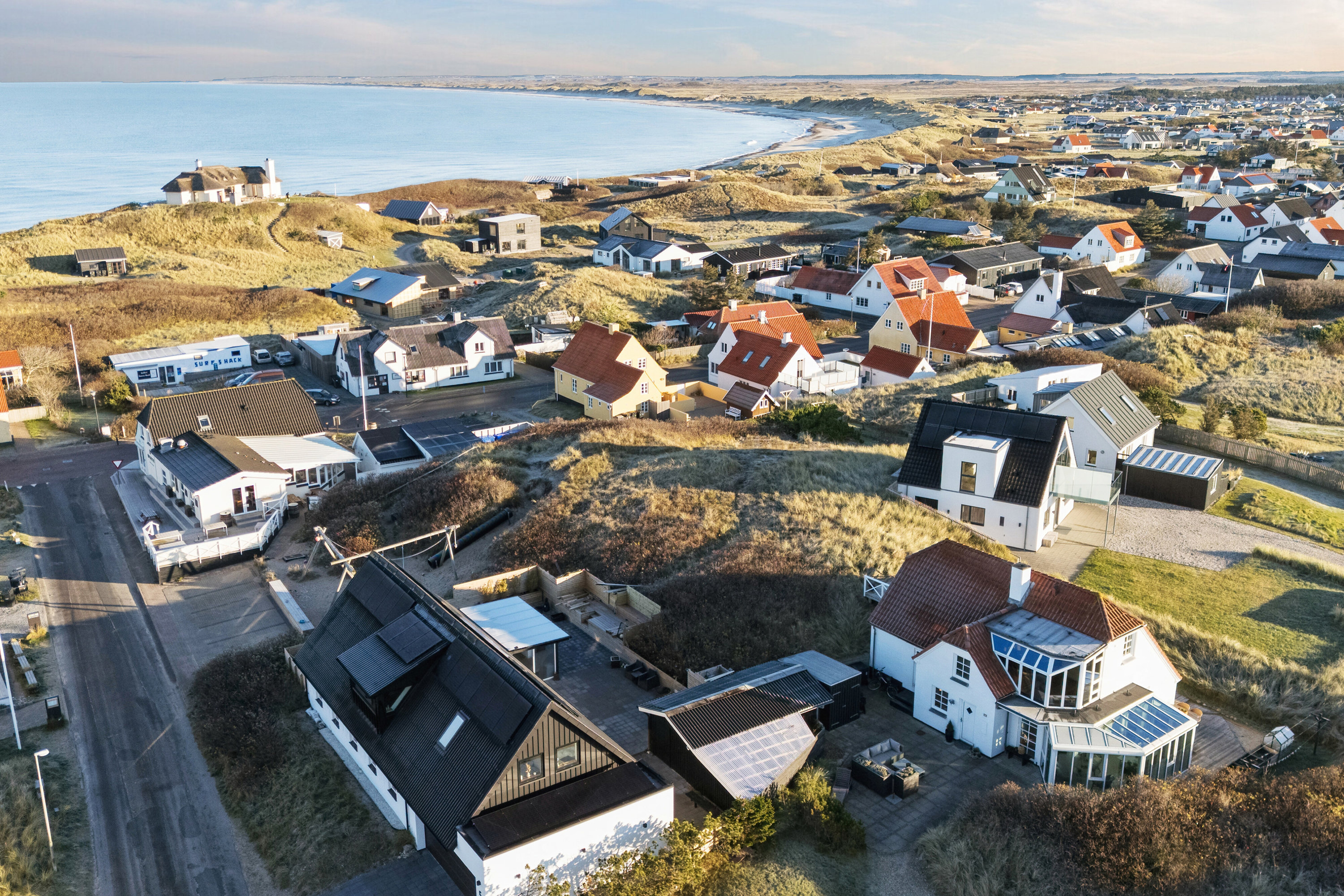 Fremhævet luftfoto billede i fuldskærmstilstand. Billede af Bavnbak 7, Klitmøller, 7700 Thisted
