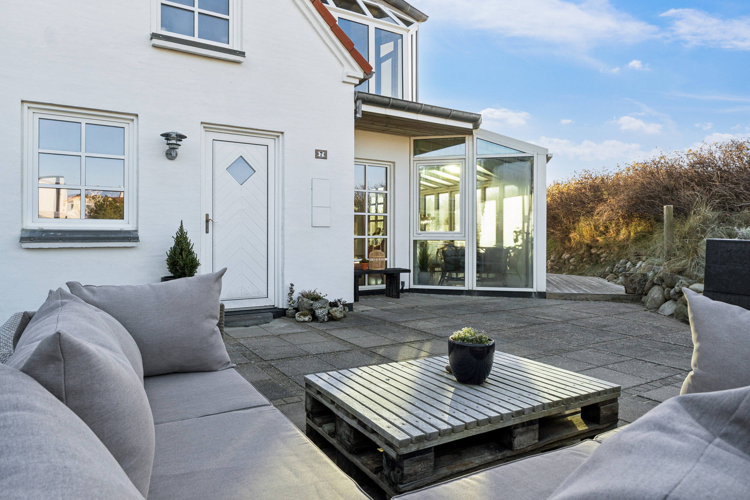 Fremhævet terrasse billede i fuldskærmstilstand. Billede af Bavnbak 7, Klitmøller, 7700 Thisted