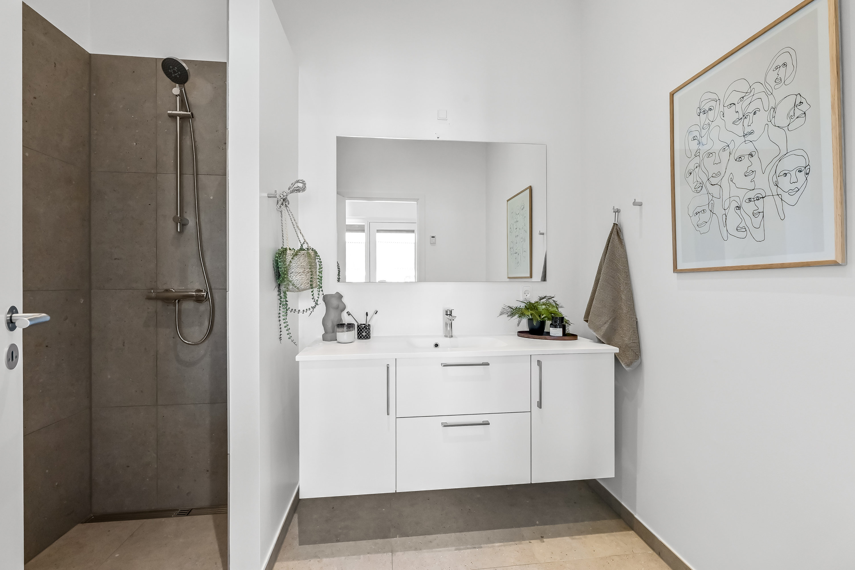 Fremhævet  billede i fuldskærmstilstand. Billede af Koustrup Have 2, Lind, 7400 Herning