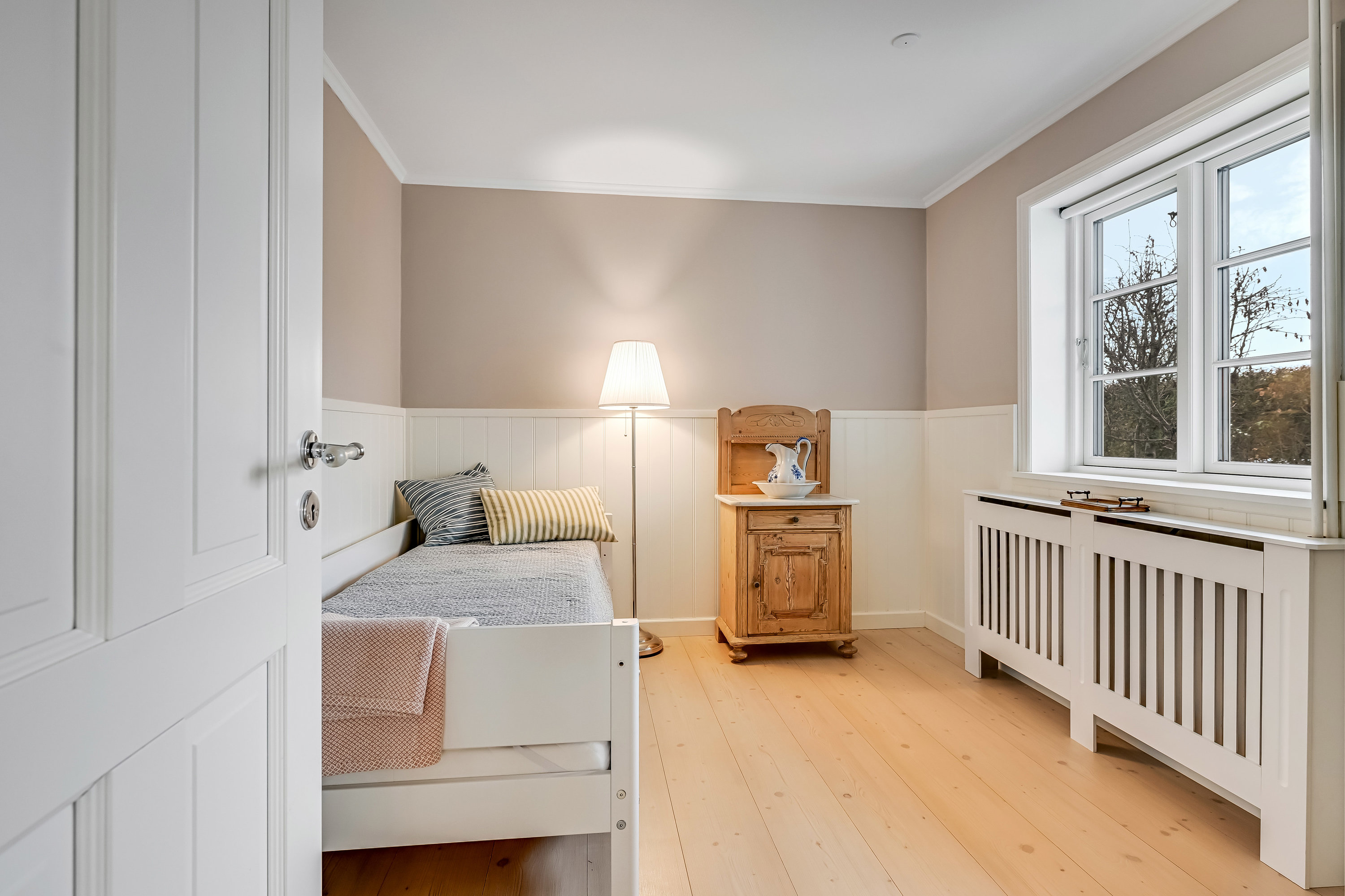 Fremhævet værelse billede i fuldskærmstilstand. Billede af Carit Etlars Alle 66, 6700 Esbjerg