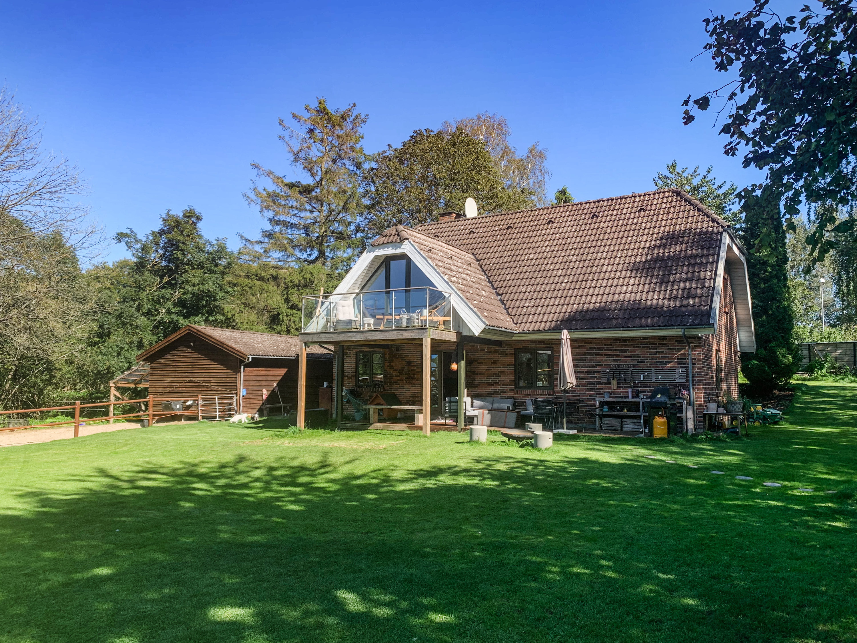 Fremhævet  billede i fuldskærmstilstand. Billede af Ballerupvej 74, 3500 Værløse