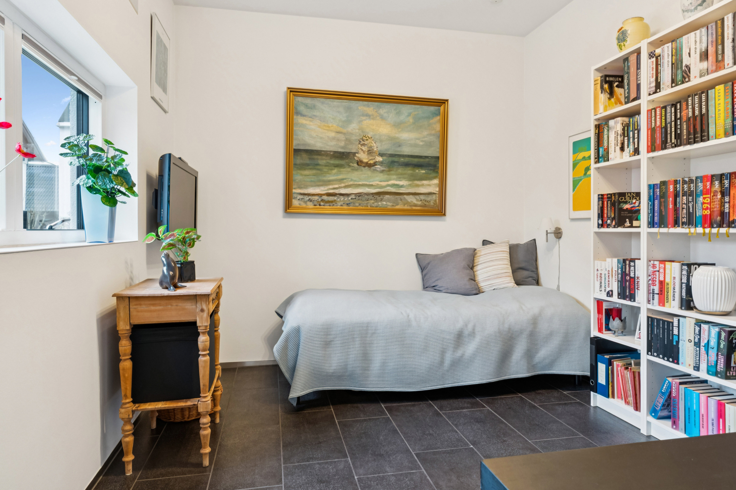 Fremhævet værelse billede i fuldskærmstilstand. Billede af Davids Alle 3, 9000 Aalborg