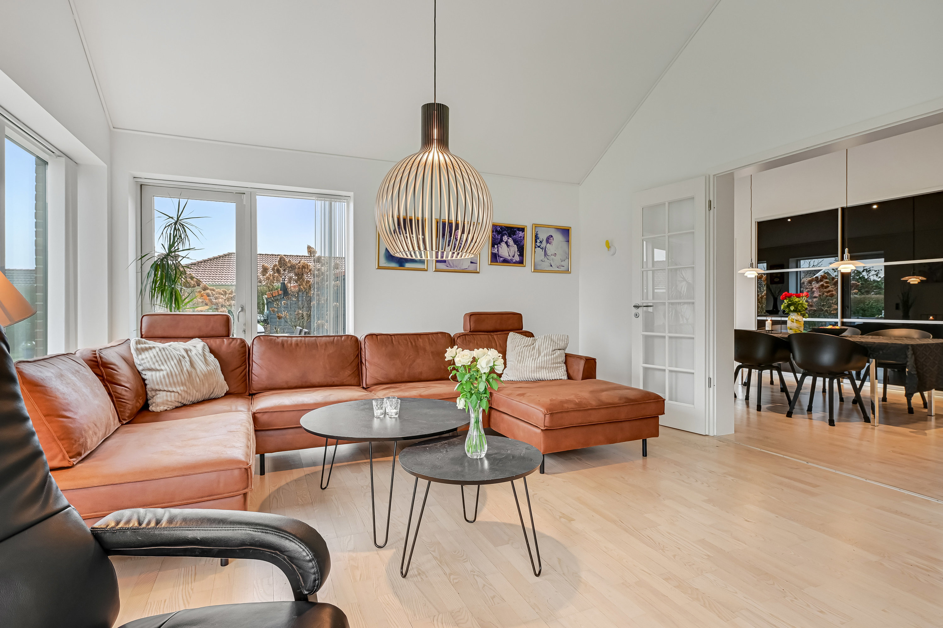 Fremhævet stue billede i fuldskærmstilstand. Billede af Løvens Kvarter 57, 6710 Esbjerg V