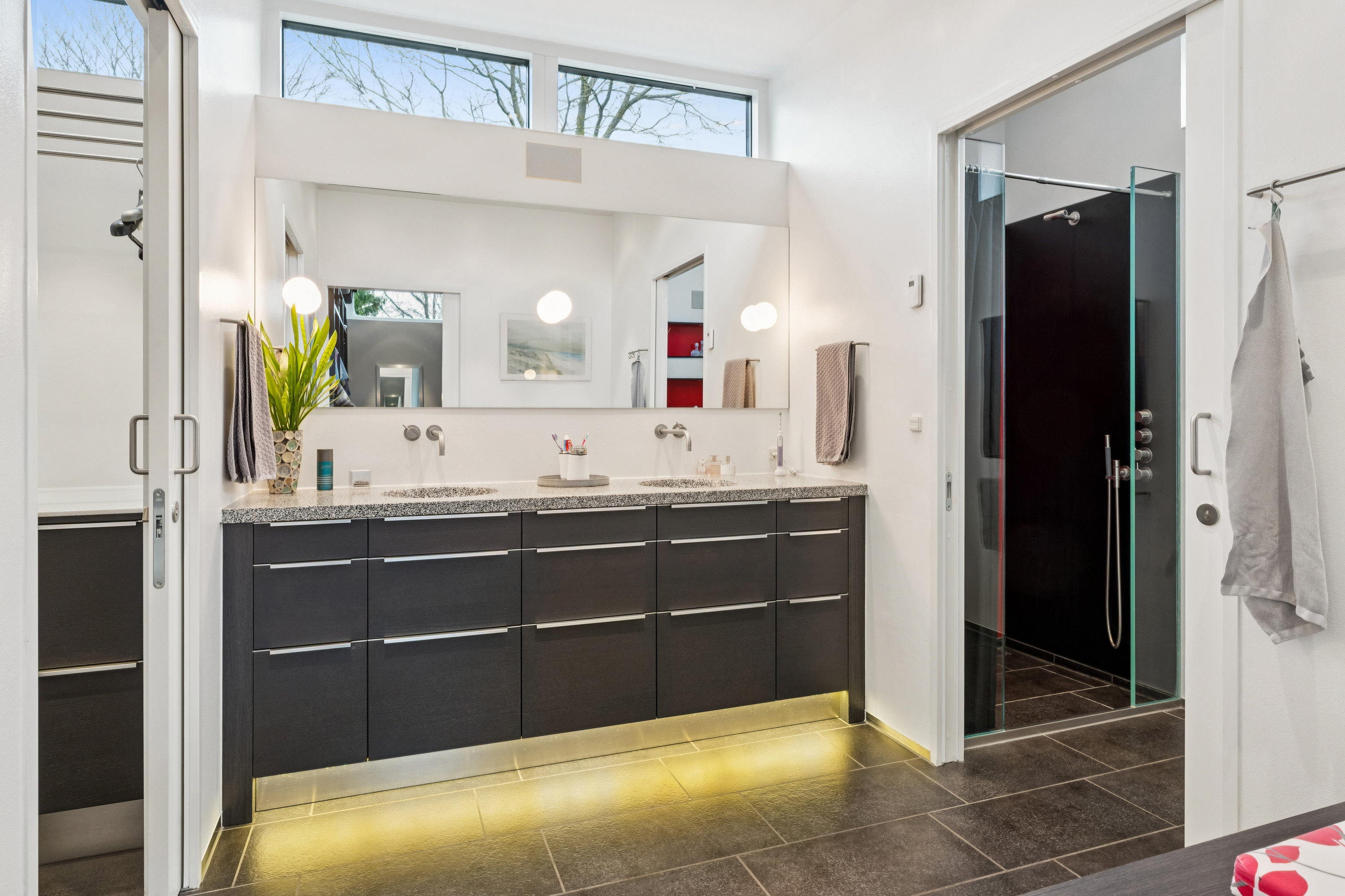 Fremhævet køkken billede i fuldskærmstilstand. Billede af Davids Alle 3, 9000 Aalborg