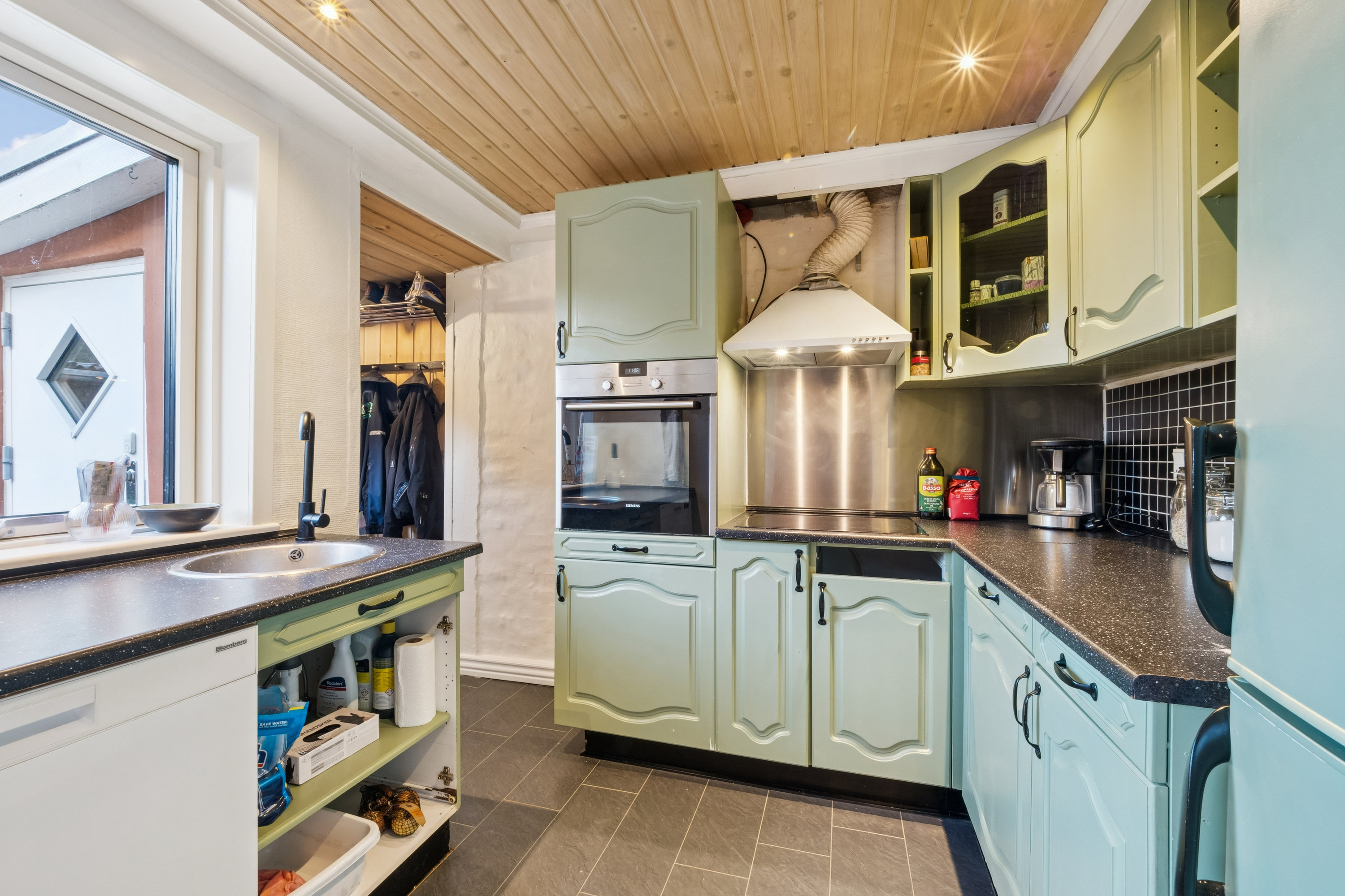 Fremhævet køkken billede i fuldskærmstilstand. Billede af Nørrebro 3, 7900 Nykøbing M