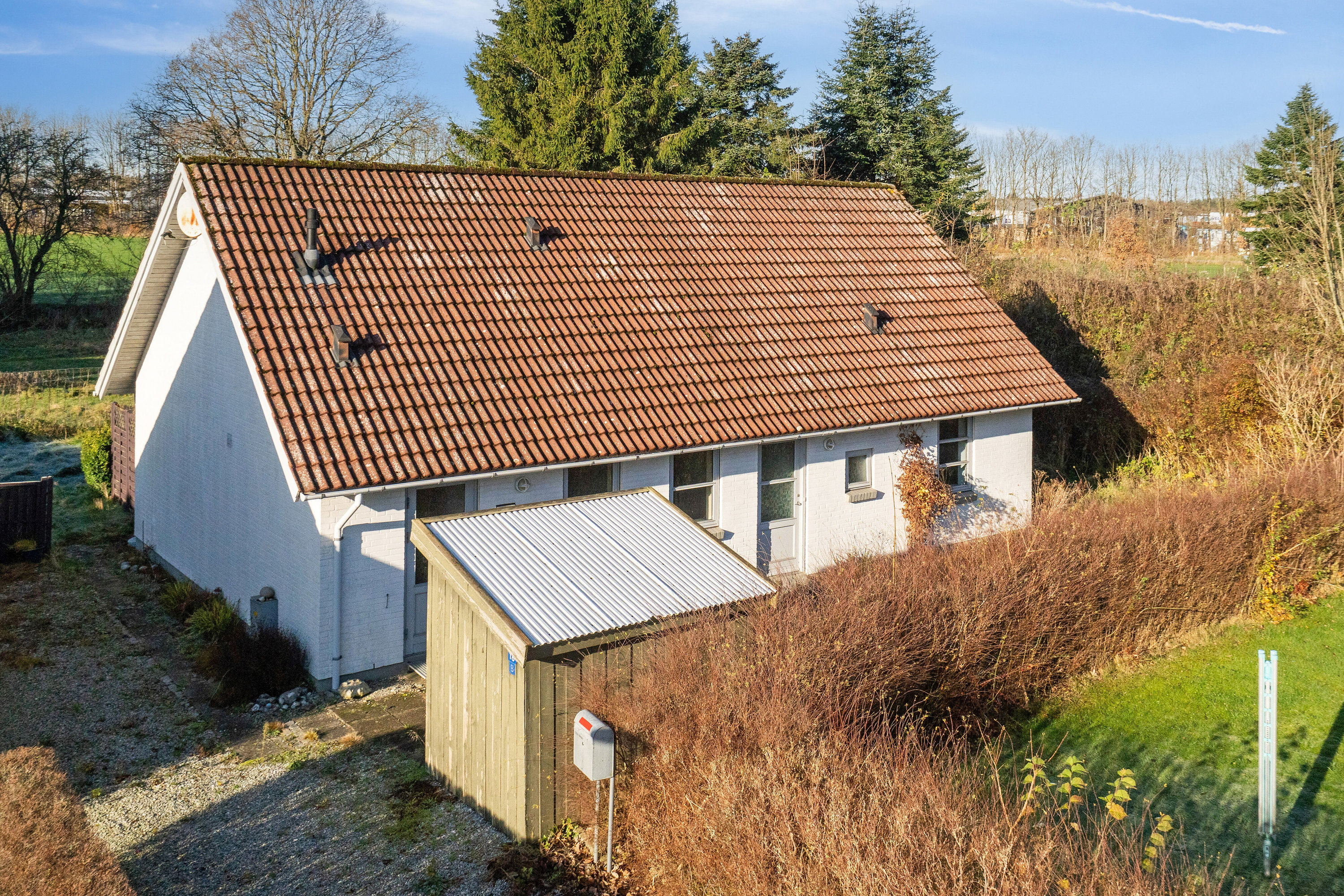 Miniaturebillede 2: set fra vejen. Billede af Vestergade 18B, Frøslev, 6330 Padborg