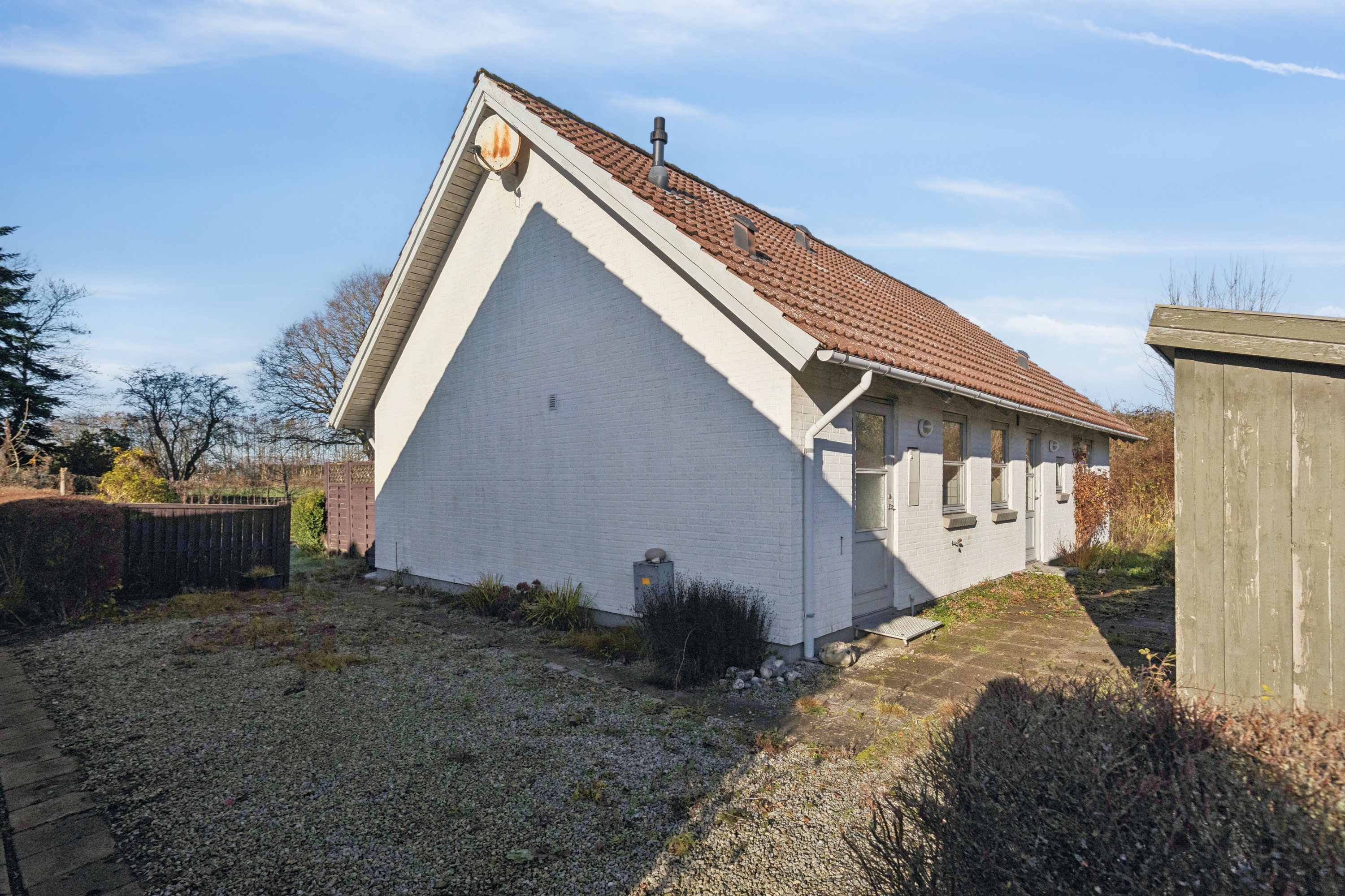 Fremhævet set fra vejen billede i fuldskærmstilstand. Billede af Vestergade 18B, Frøslev, 6330 Padborg