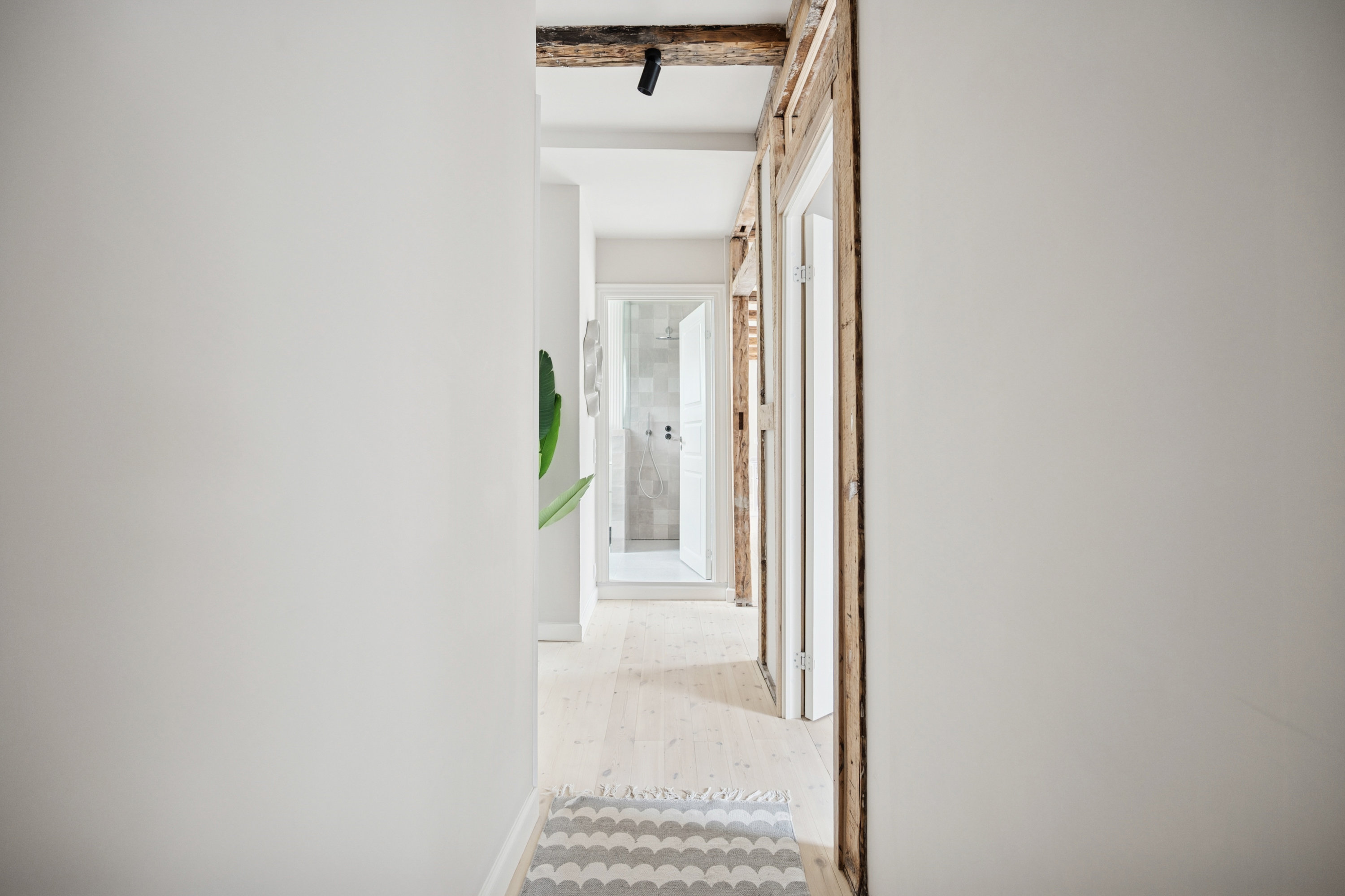 Fremhævet opgang billede i fuldskærmstilstand. Billede af Vesterbrogade 85, 5., 1620 København V