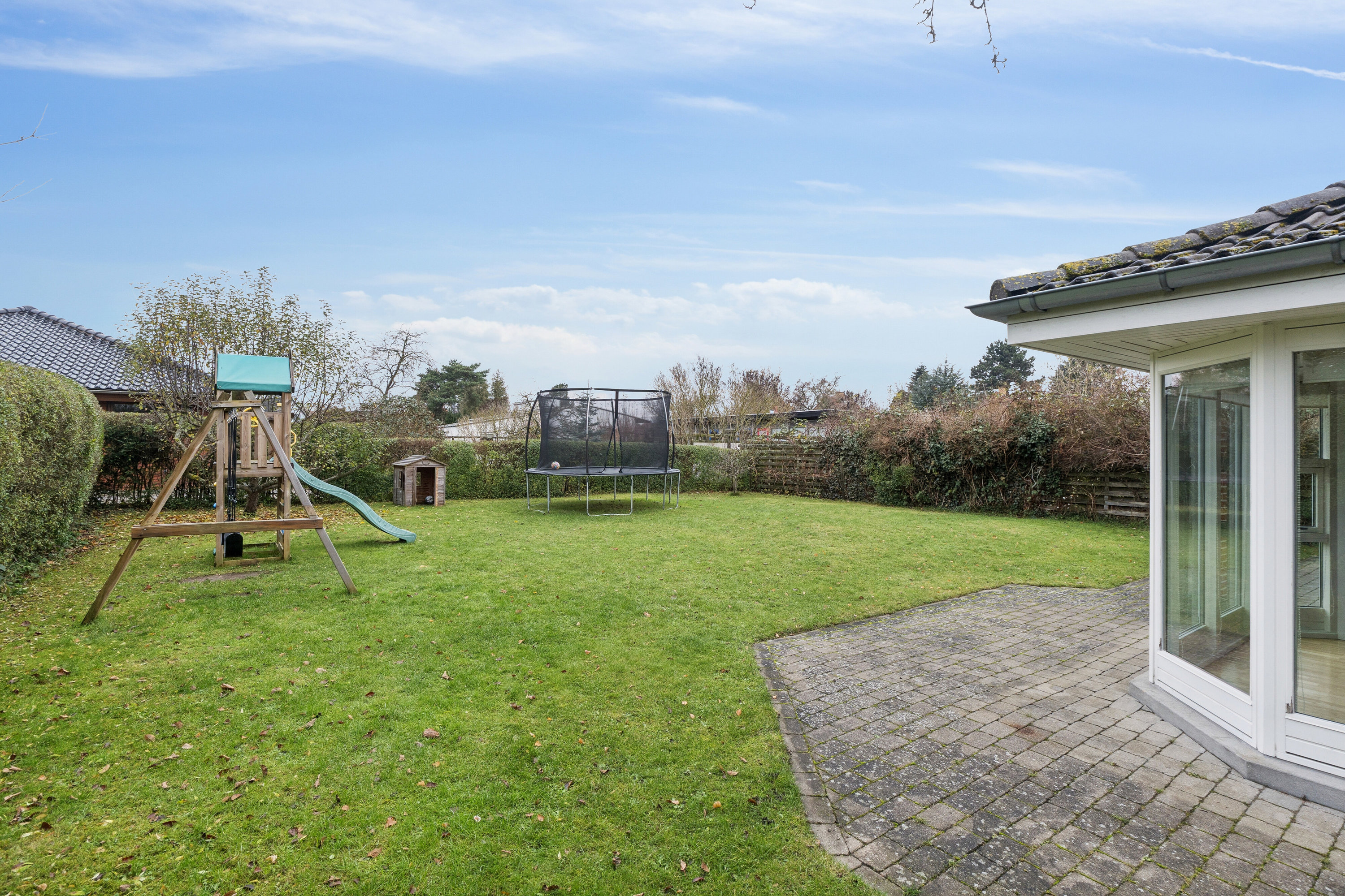 Fremhævet terrasse billede i fuldskærmstilstand. Billede af Krogstens Alle 28, 2650 Hvidovre