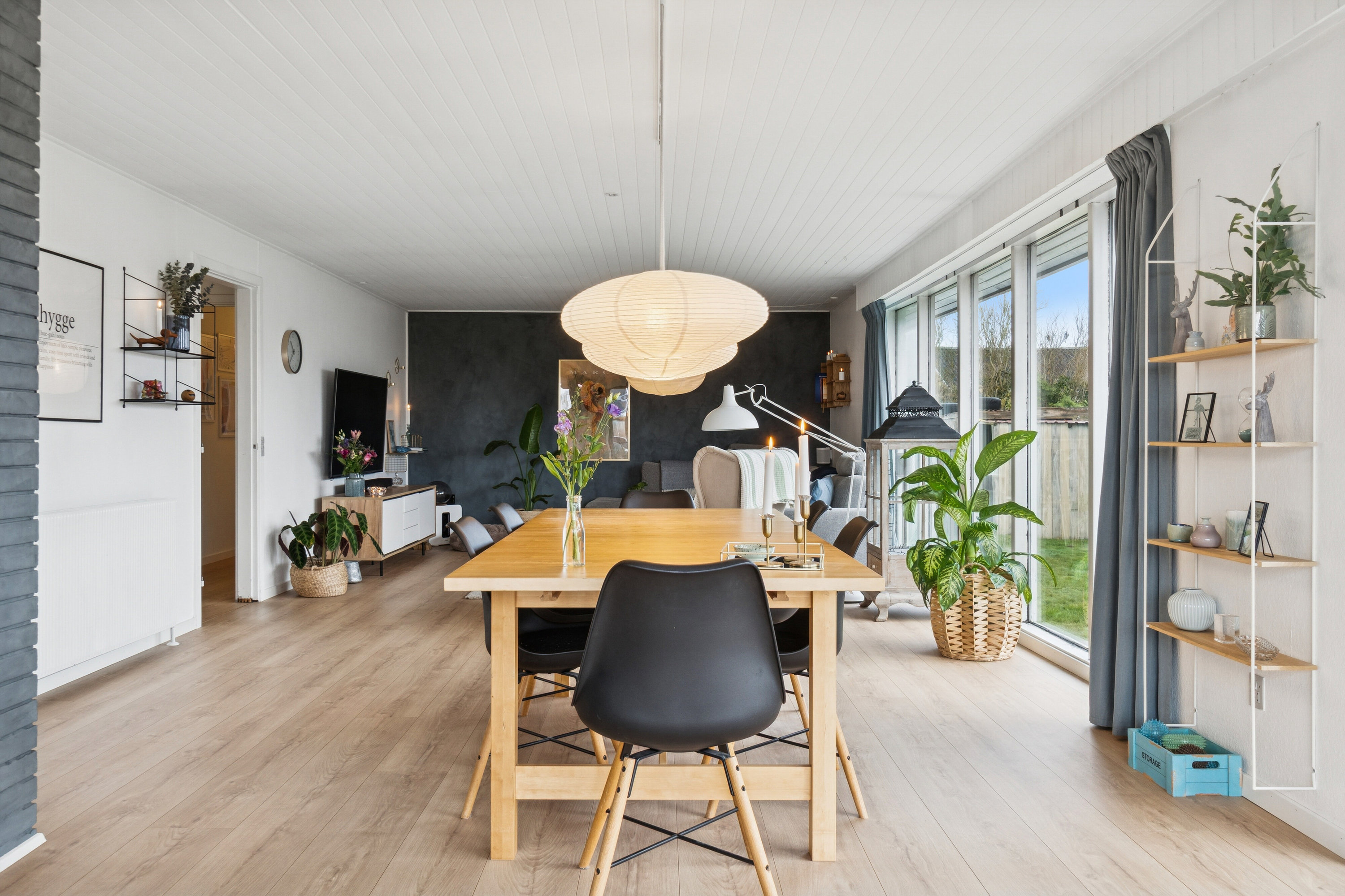 Fremhævet stue billede i fuldskærmstilstand. Billede af Kirkevej 7, 4250 Fuglebjerg