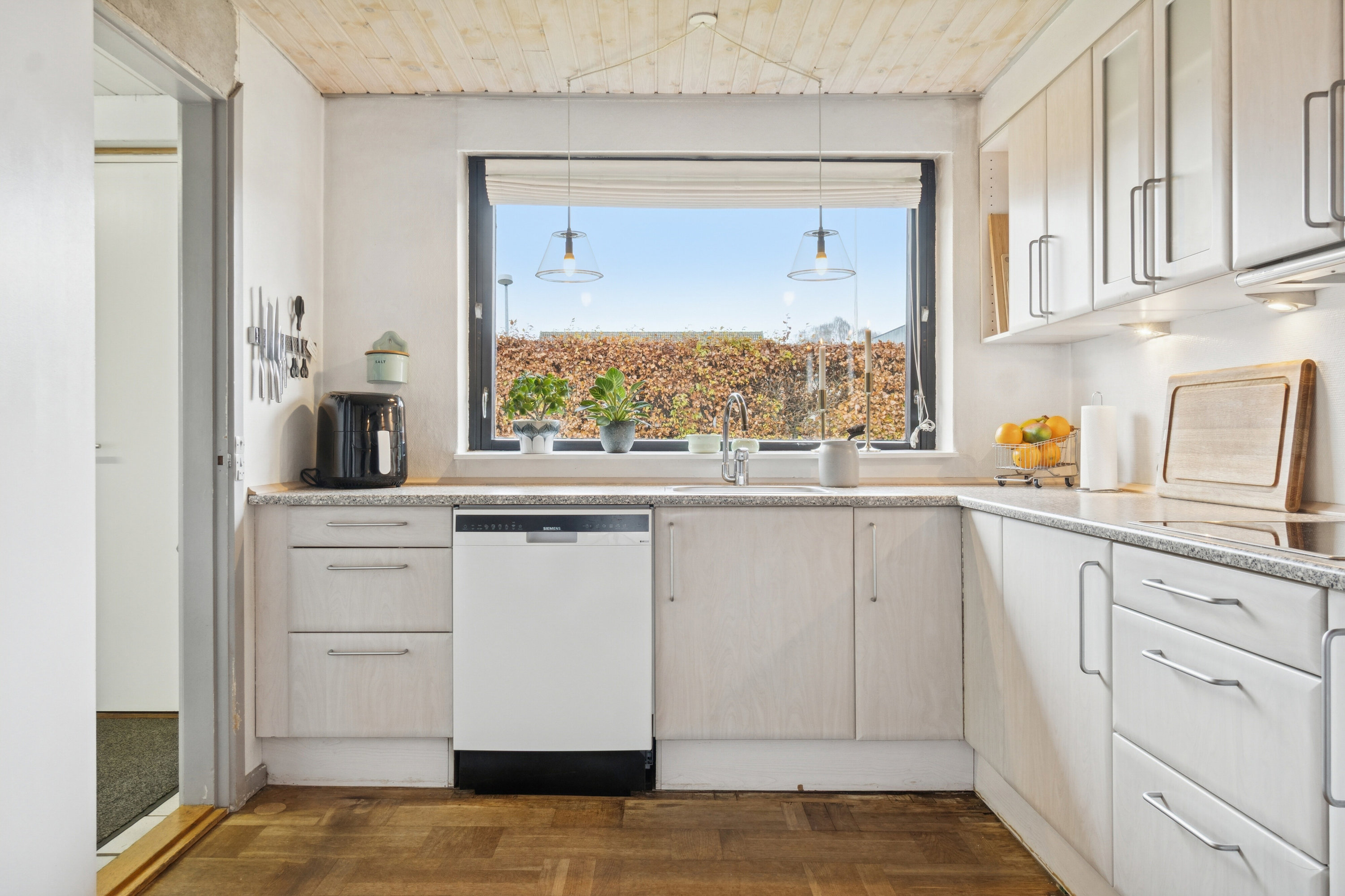 Fremhævet køkken billede i fuldskærmstilstand. Billede af Kirkevej 7, 4250 Fuglebjerg