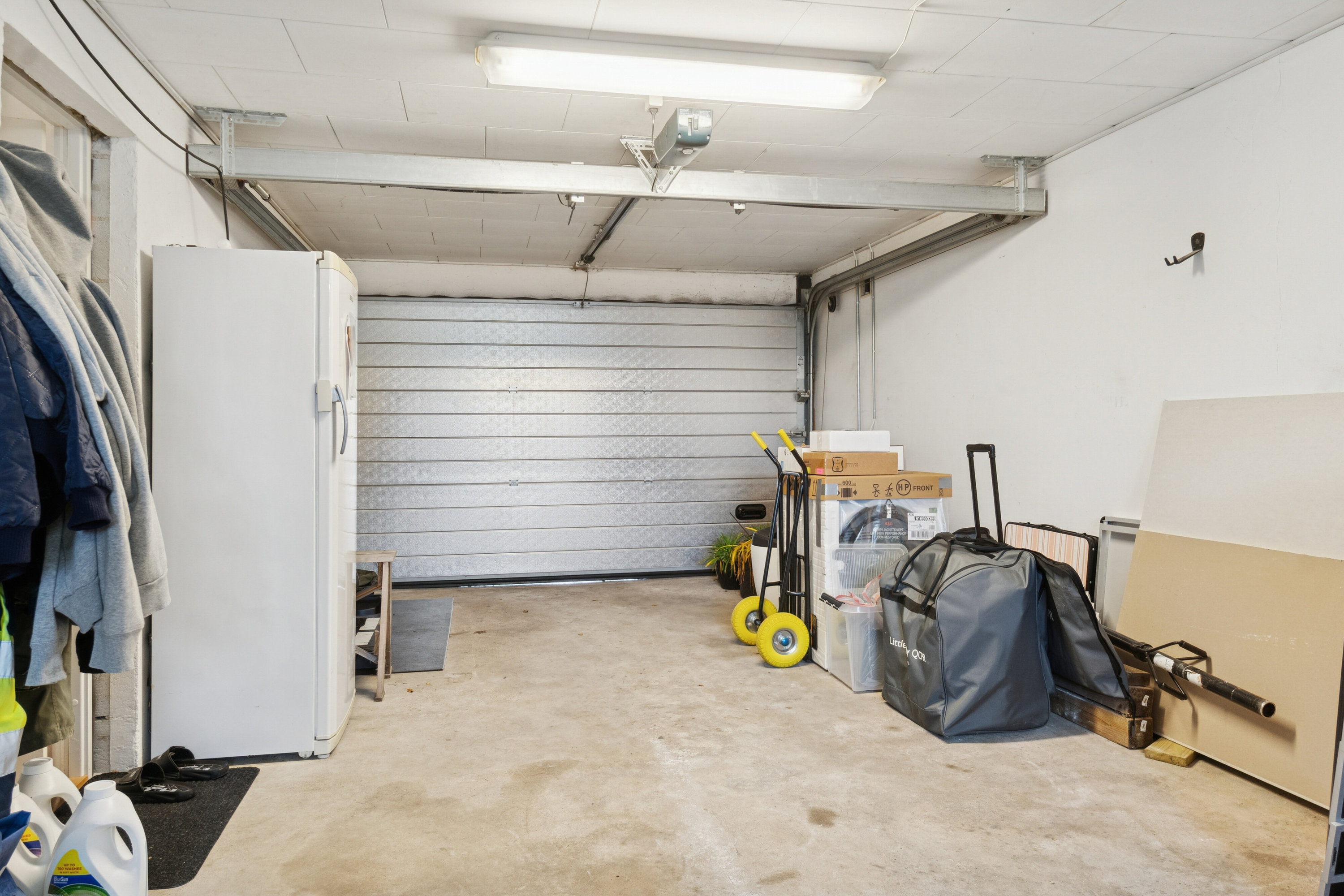 Fremhævet garage billede i fuldskærmstilstand. Billede af Kirkevej 7, 4250 Fuglebjerg