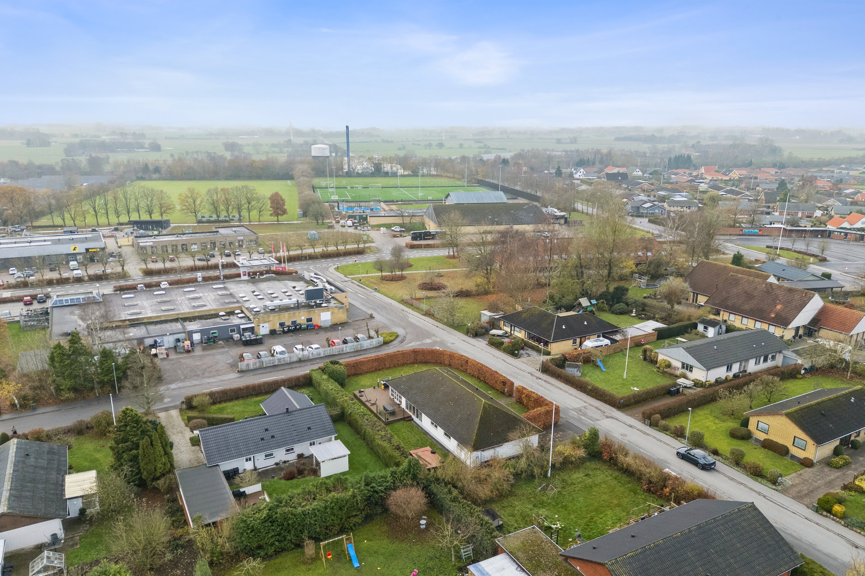 Fremhævet luftfoto billede i fuldskærmstilstand. Billede af Kirkevej 7, 4250 Fuglebjerg