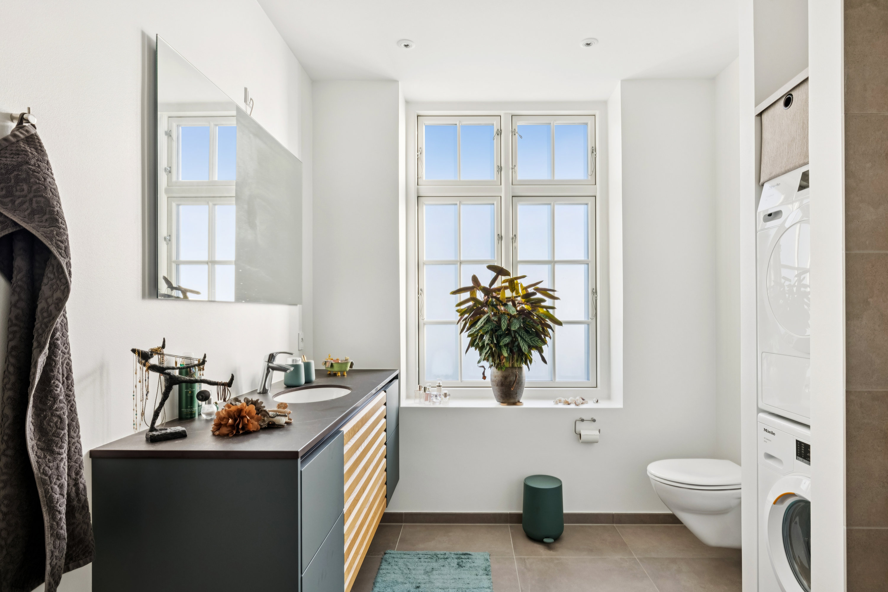 Fremhævet badeværelse billede i fuldskærmstilstand. Billede af Teglgårdshaven 22, st.. tv., 8800 Viborg