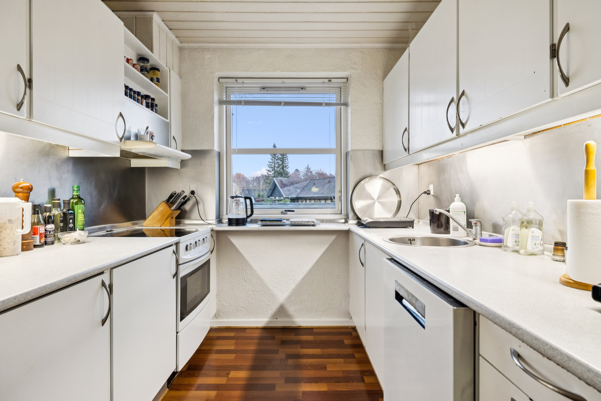 Miniaturebillede 1: køkken. Billede af Parkvej 7C, 8920 Randers NV