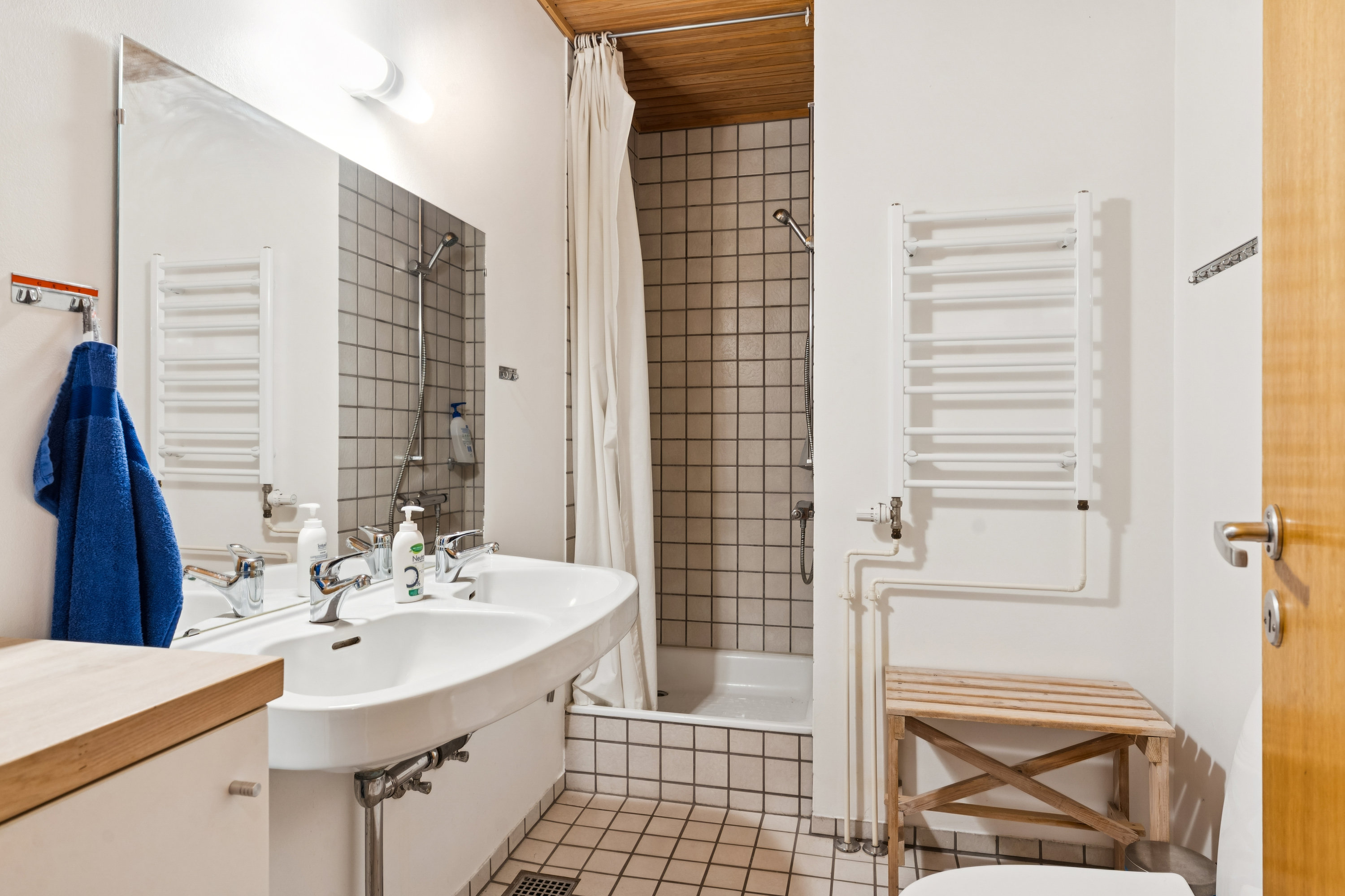 Fremhævet badeværelse billede i fuldskærmstilstand. Billede af Skovkilden 10, 2880 Bagsværd