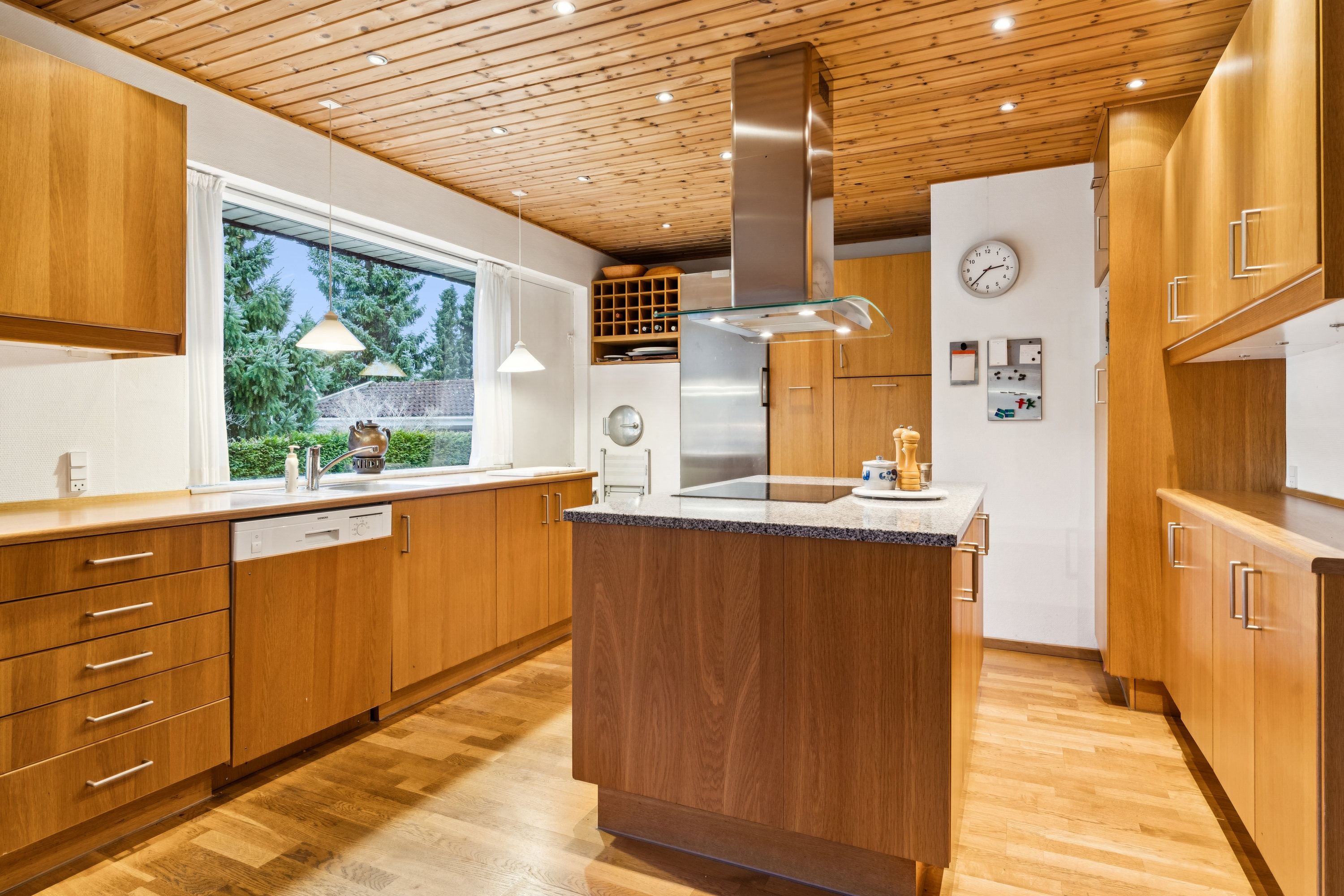 Fremhævet køkken billede i fuldskærmstilstand. Billede af Skovkilden 10, 2880 Bagsværd