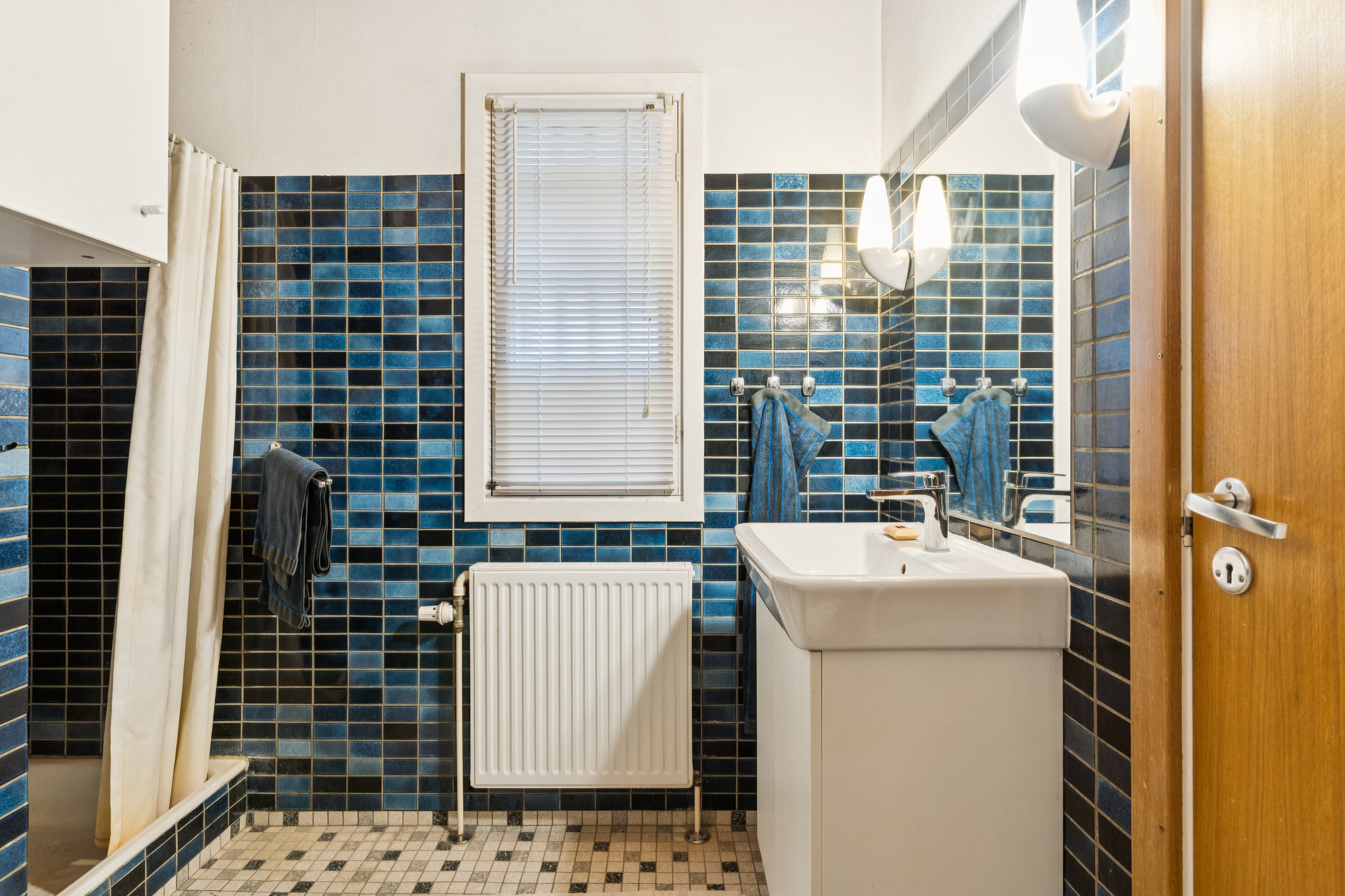 Fremhævet badeværelse billede i fuldskærmstilstand. Billede af Skovkilden 10, 2880 Bagsværd