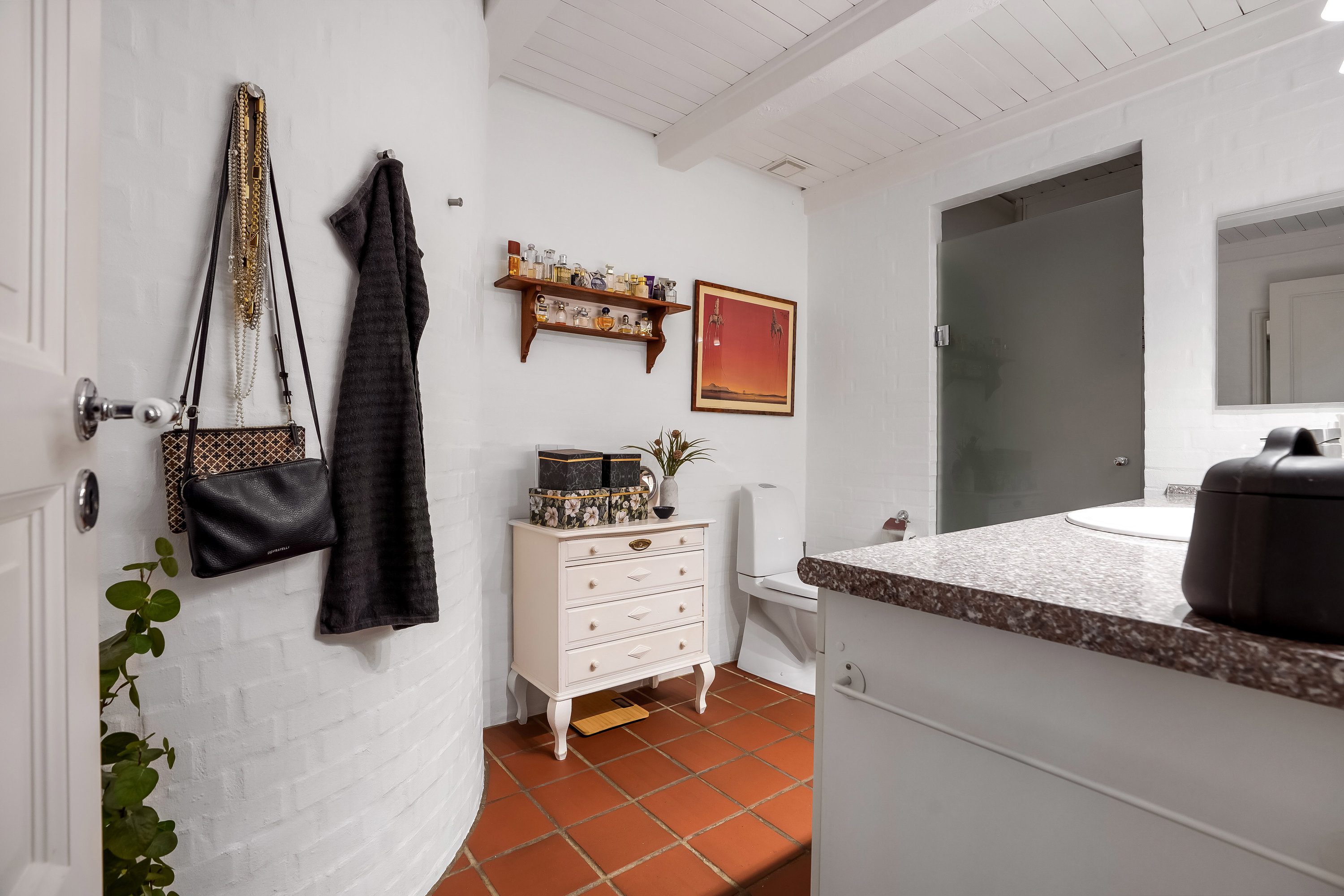 Fremhævet badeværelse billede i fuldskærmstilstand. Billede af Lille Tornbjerg Vej 129, Tornbjerg, 5220 Odense SØ