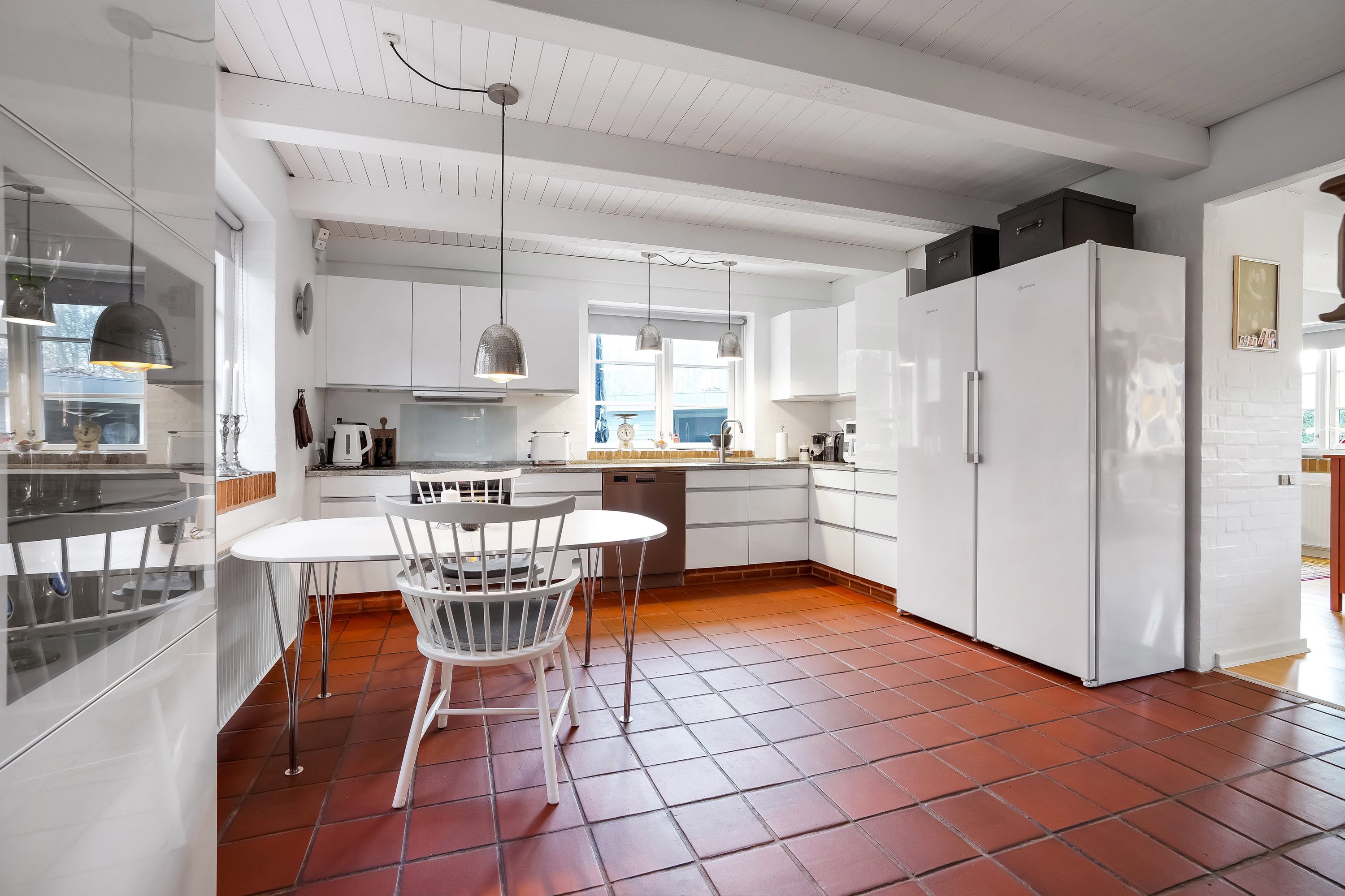 Fremhævet køkken billede i fuldskærmstilstand. Billede af Lille Tornbjerg Vej 129, Tornbjerg, 5220 Odense SØ