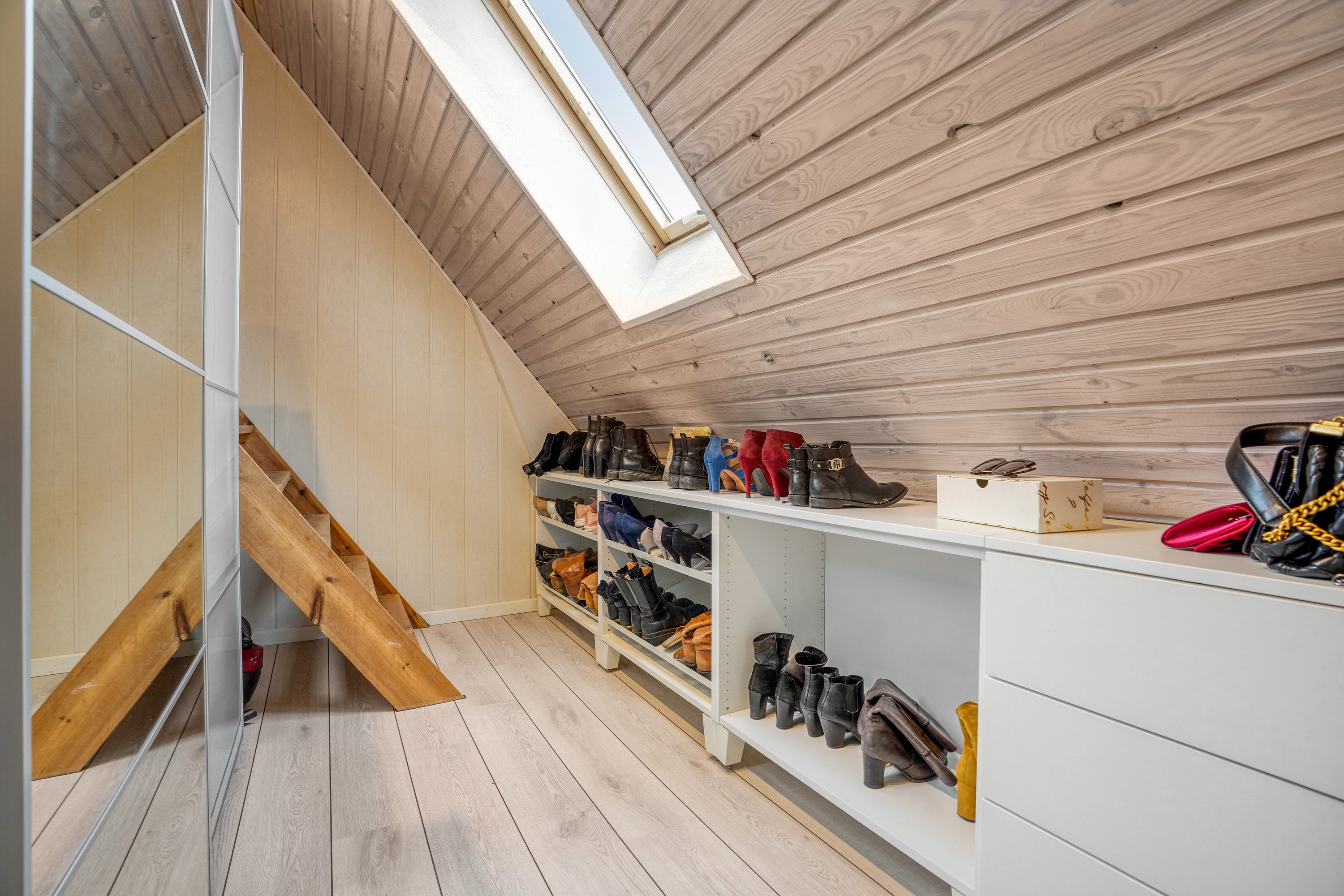 Fremhævet andet billede i fuldskærmstilstand. Billede af Bannervej 23, Tommerup St, 5690 Tommerup