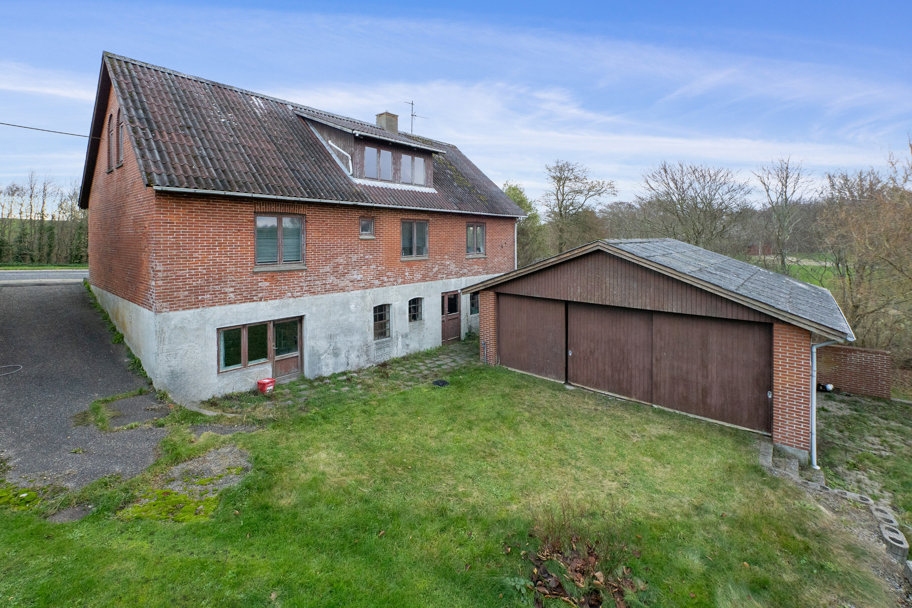 Fremhævet set fra haven billede i fuldskærmstilstand. Billede af Ydbyvej 180, 7760 Hurup Thy