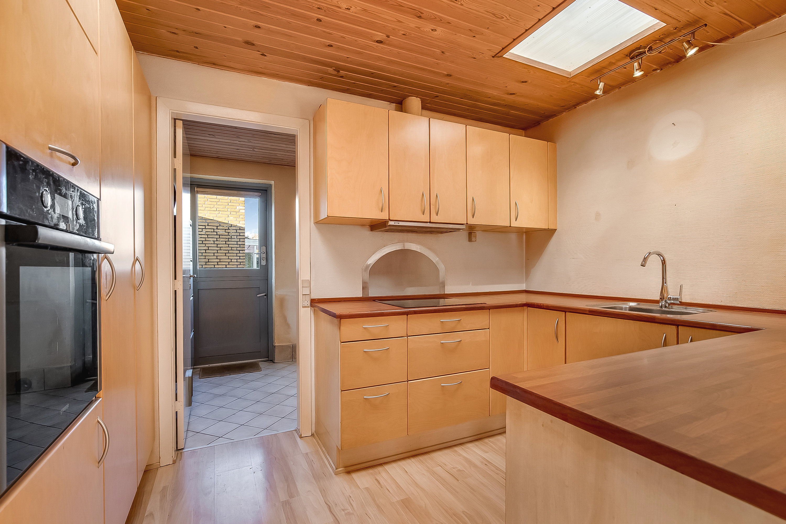 Fremhævet køkken billede i fuldskærmstilstand. Billede af Kringsvej 43, Bramdrupdam, 6000 Kolding