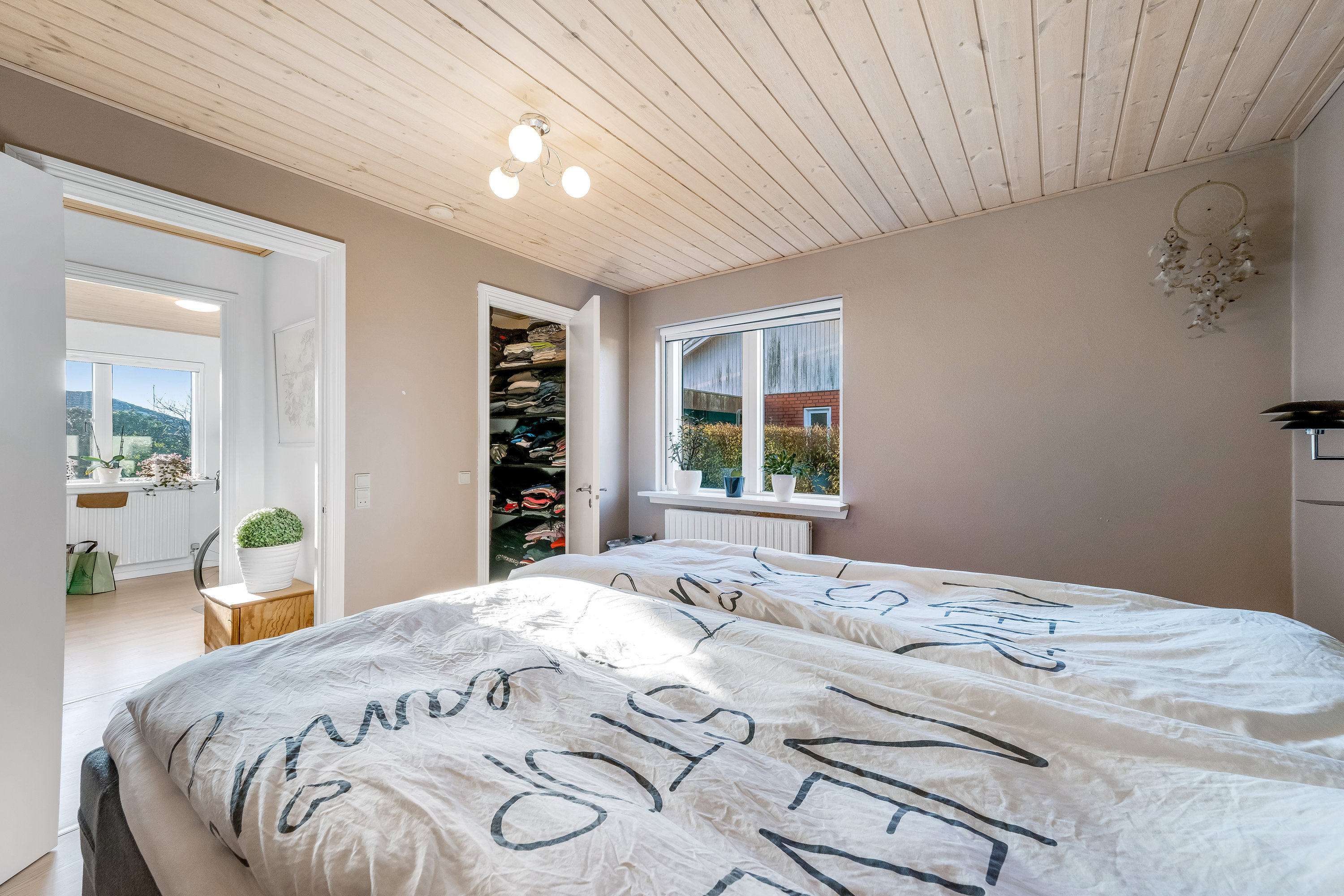 Fremhævet værelse billede i fuldskærmstilstand. Billede af Mågevej 7, 6900 Skjern