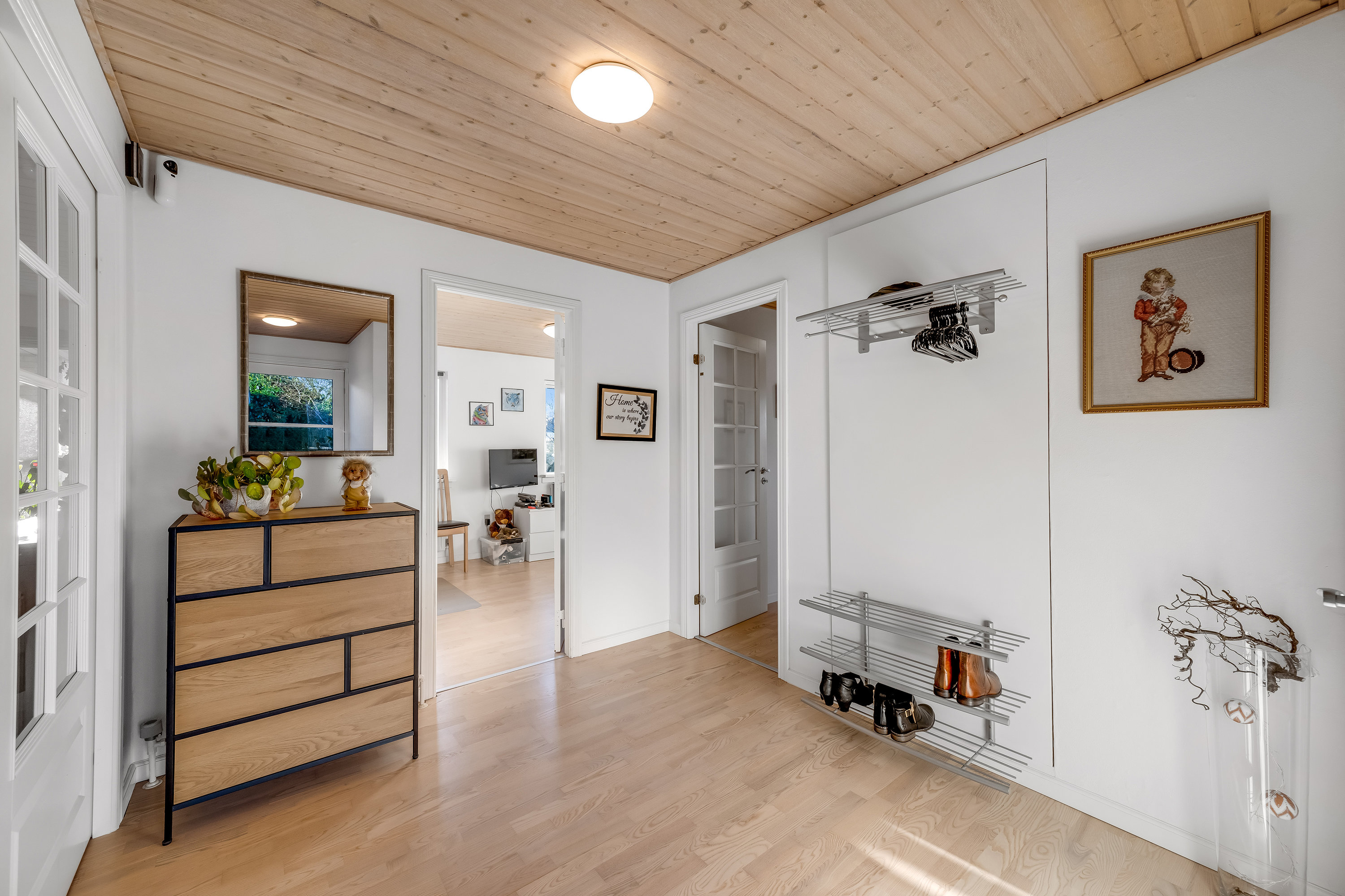 Fremhævet gang billede i fuldskærmstilstand. Billede af Mågevej 7, 6900 Skjern