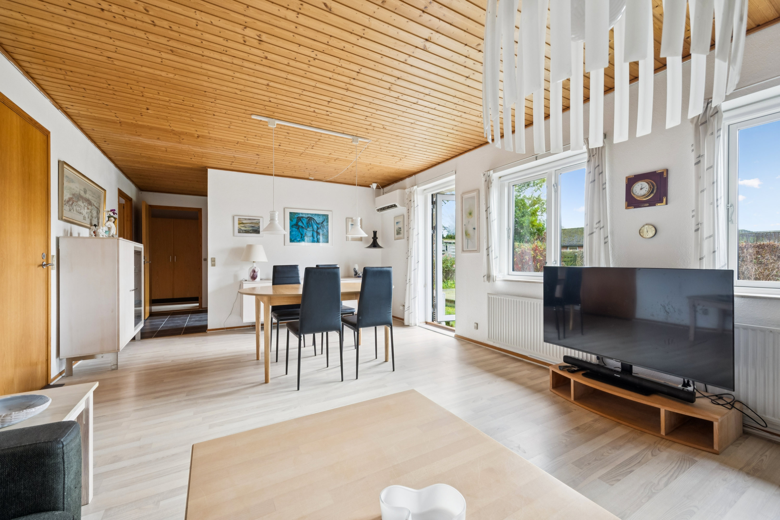 Fremhævet stue billede i fuldskærmstilstand. Billede af Tofteleddet 43, 4672 Klippinge