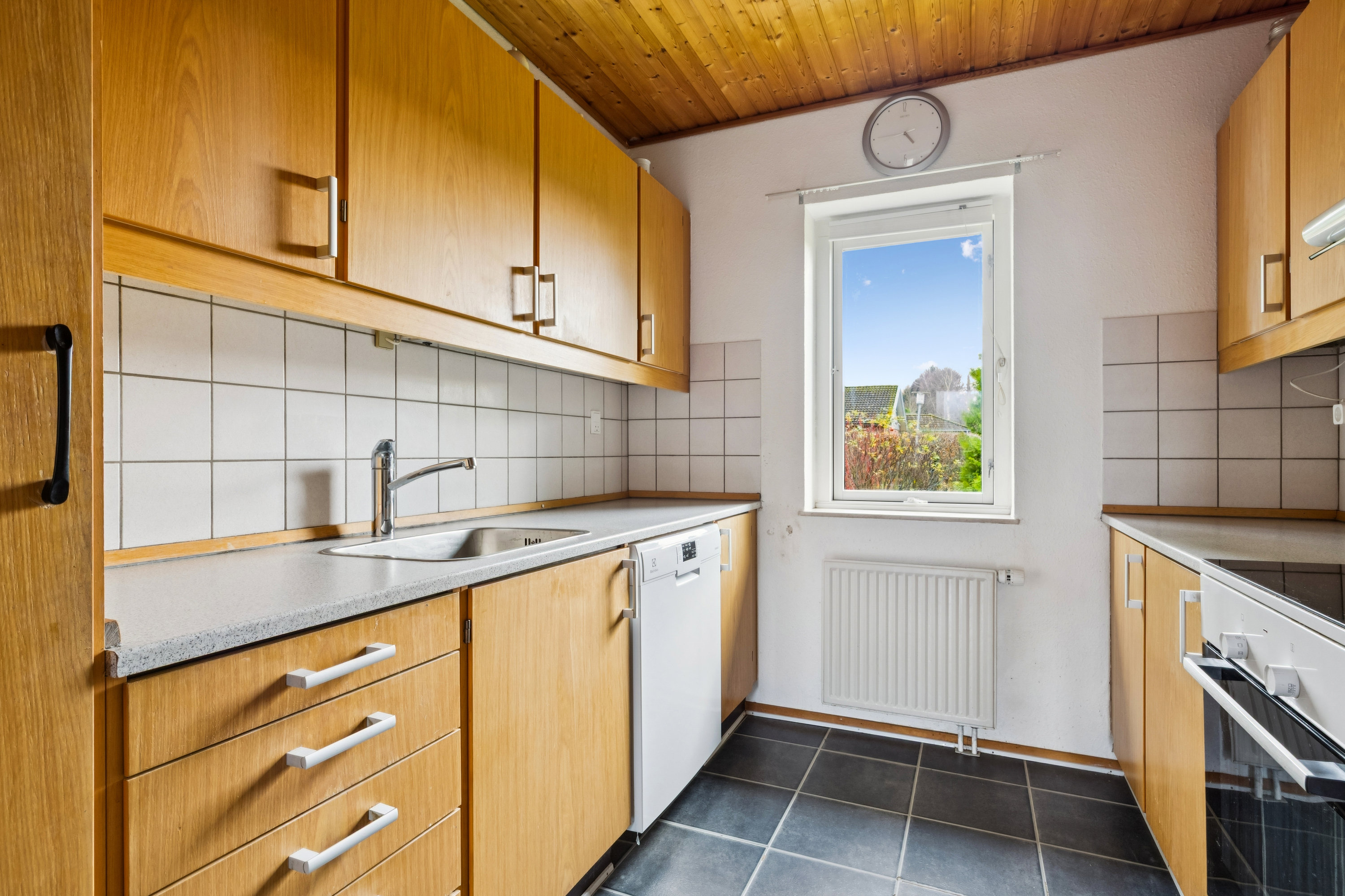 Fremhævet køkken billede i fuldskærmstilstand. Billede af Tofteleddet 43, 4672 Klippinge