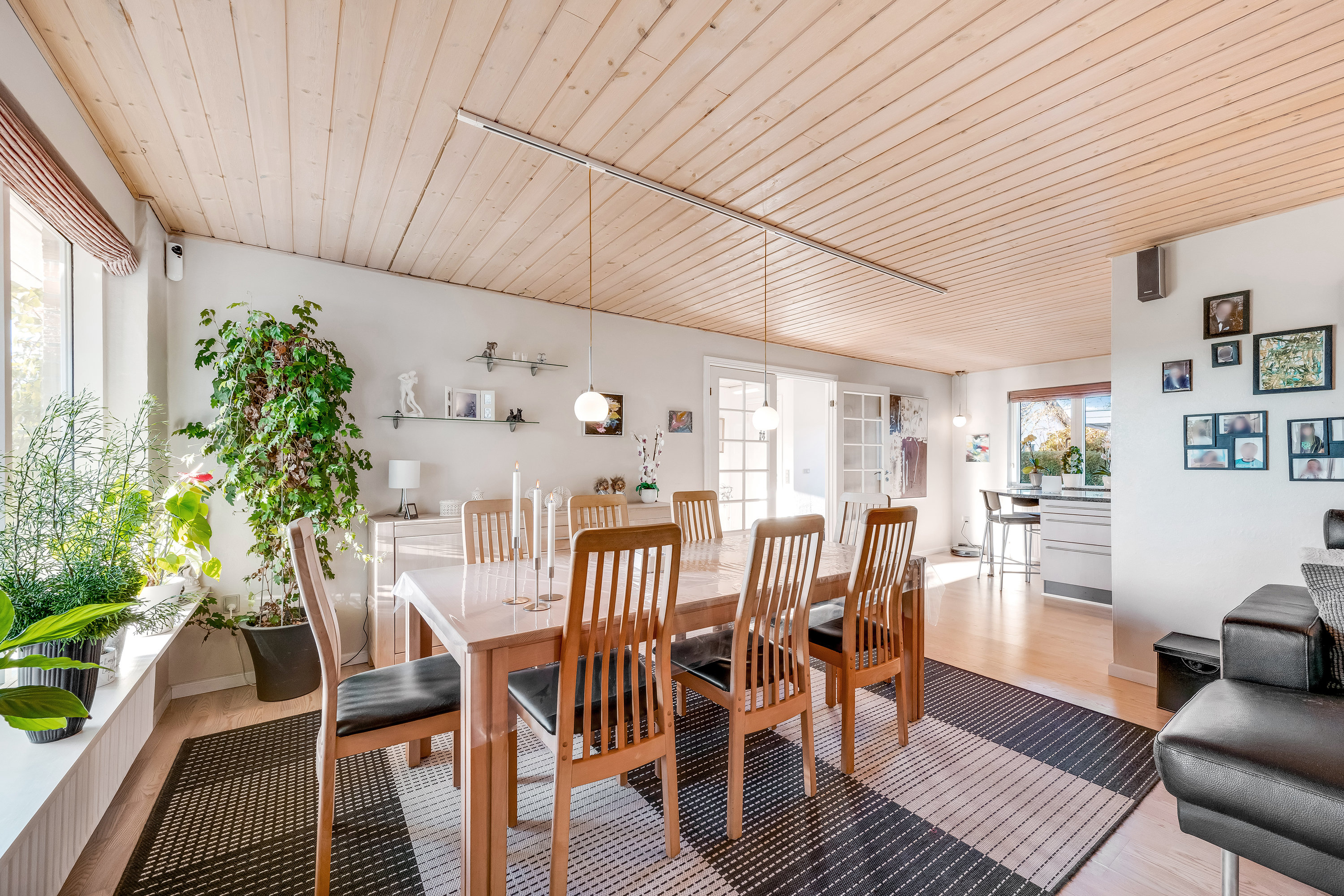 Fremhævet stue billede i fuldskærmstilstand. Billede af Mågevej 7, 6900 Skjern