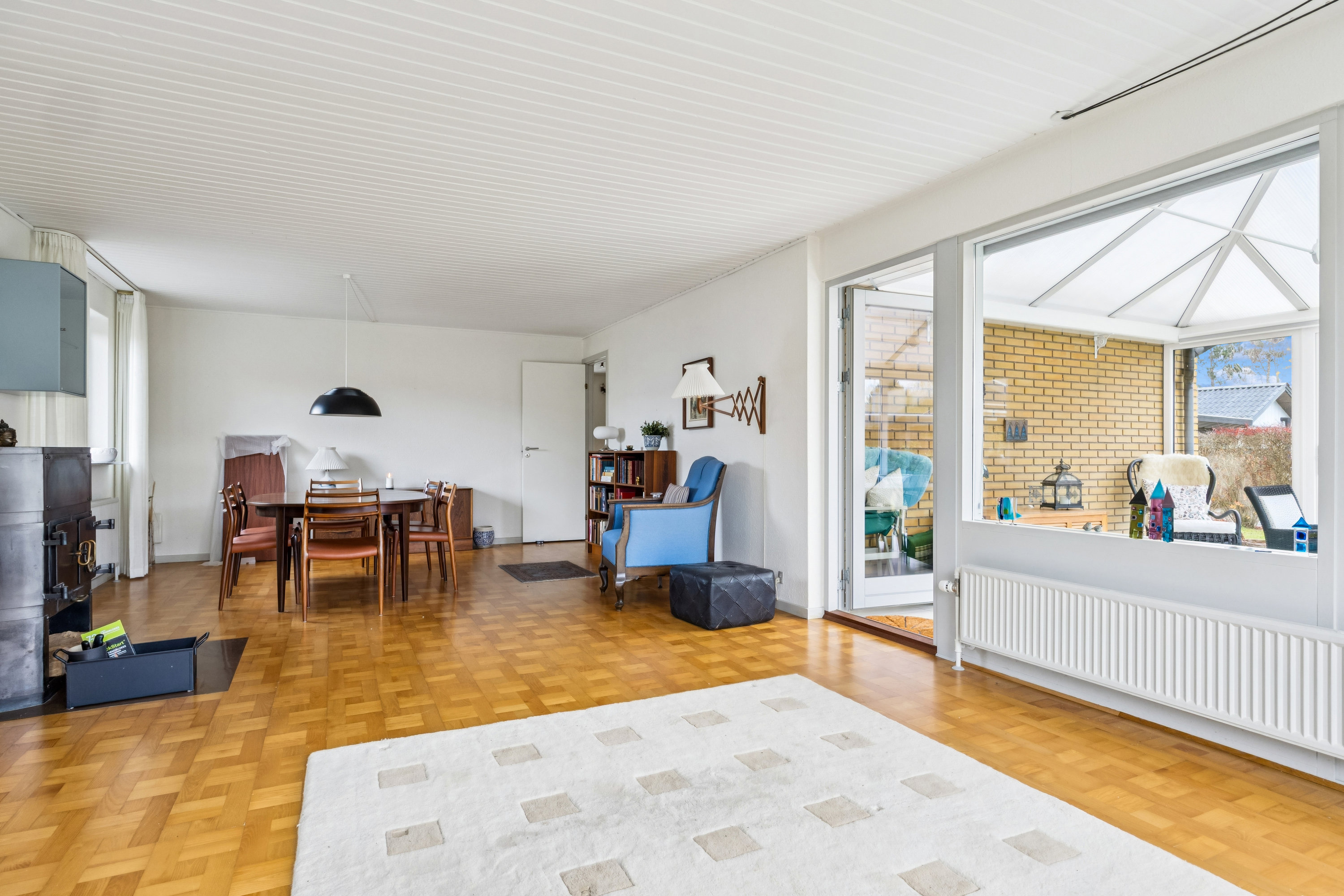 Fremhævet stue billede i fuldskærmstilstand. Billede af Magnoliavej 47, Strøby Egede, 4600 Køge