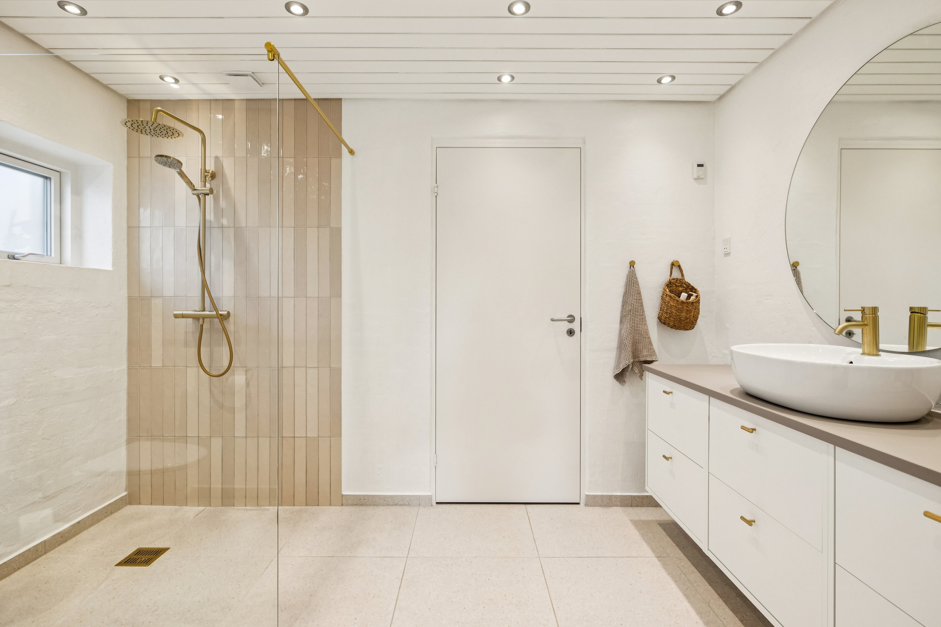 Fremhævet badeværelse billede i fuldskærmstilstand. Billede af Parkvænget 15, 8920 Randers NV