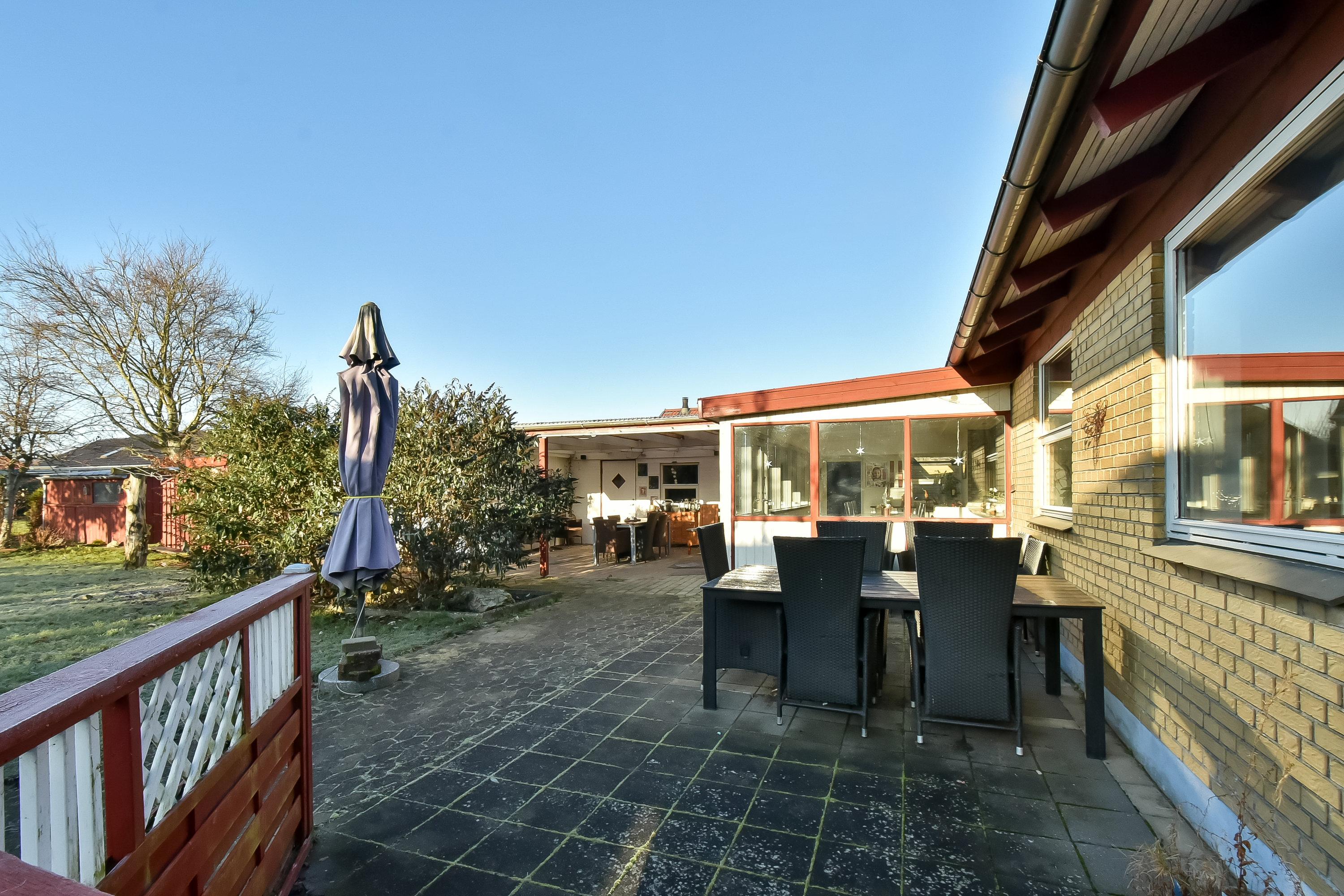 Fremhævet terrasse billede i fuldskærmstilstand. Billede af Ålholmvej 104, Tjørring, 7400 Herning